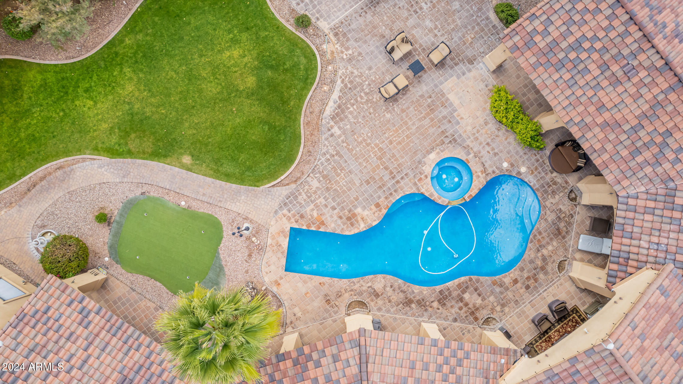 5339 E ROYAL PALM Road