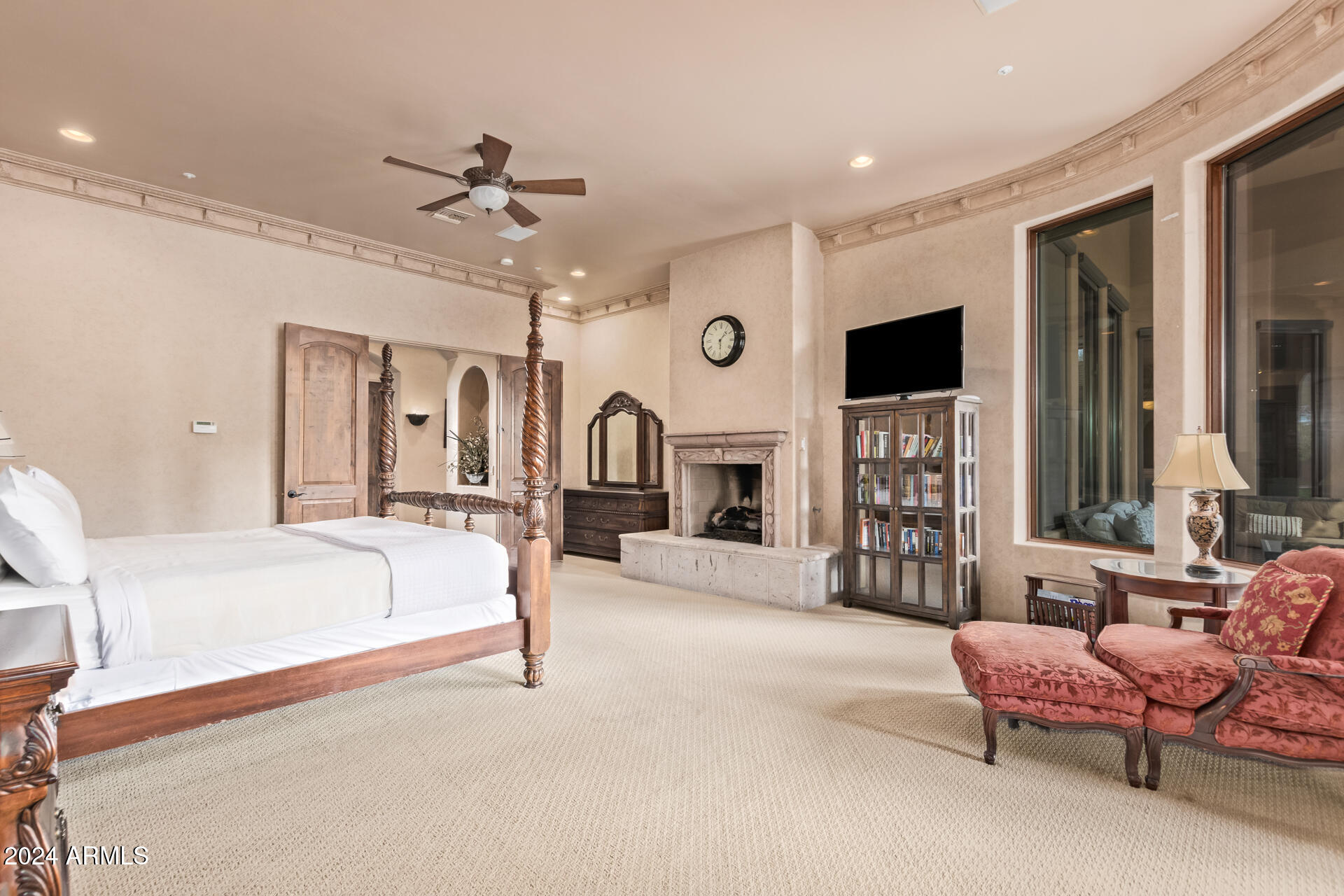 5339 E ROYAL PALM Road