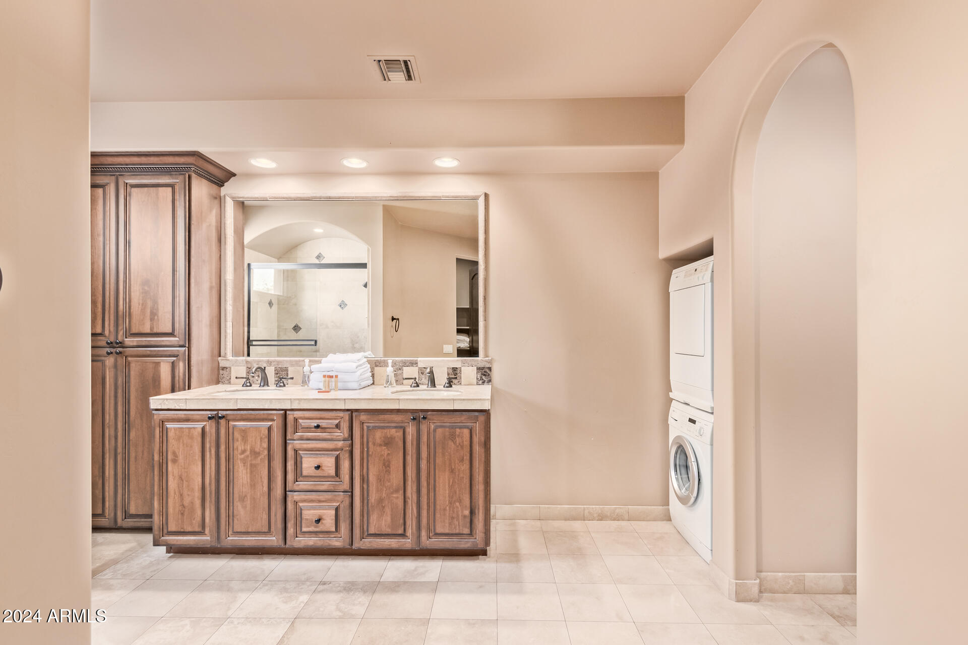 5339 E ROYAL PALM Road