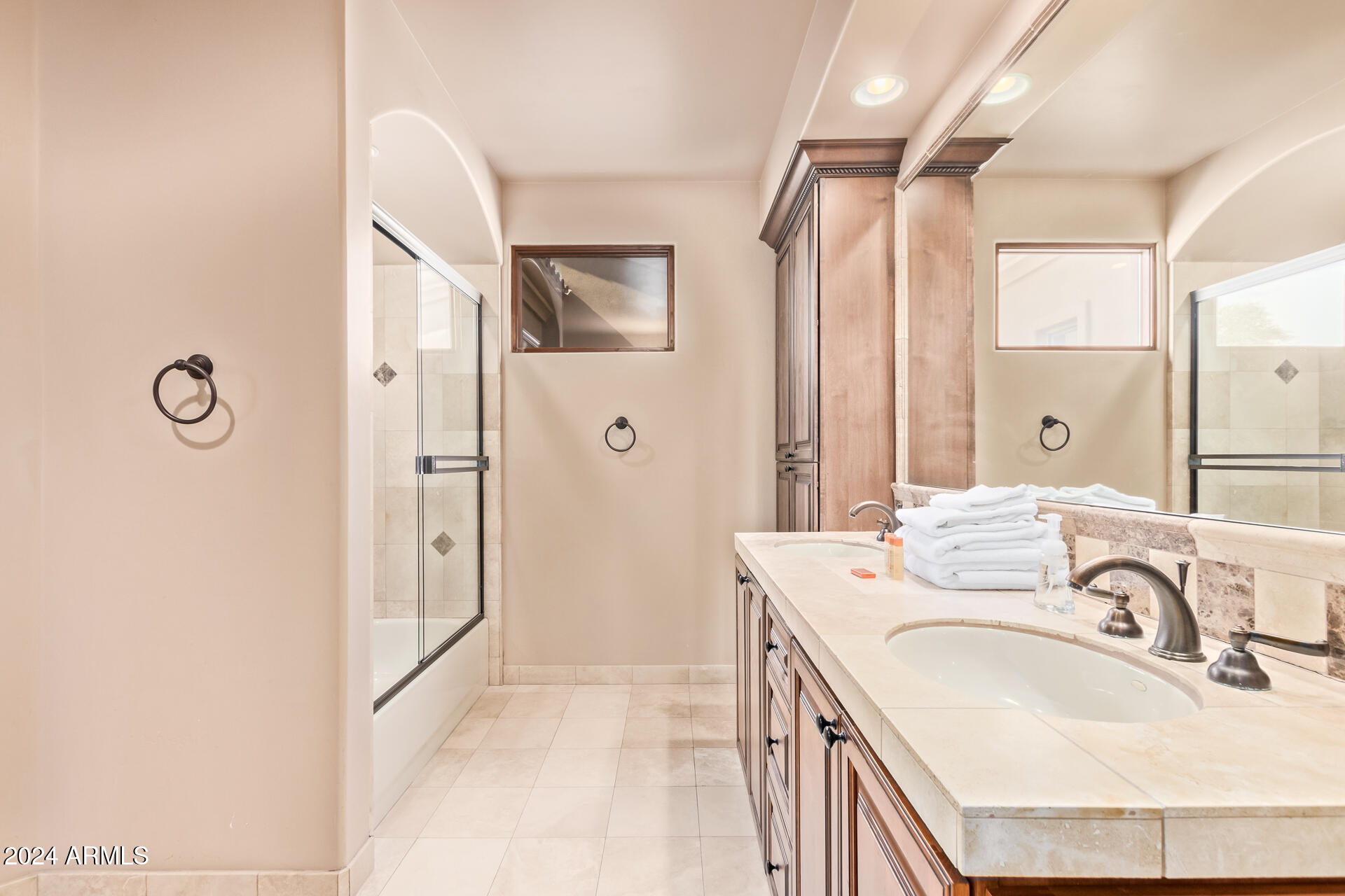 5339 E ROYAL PALM Road