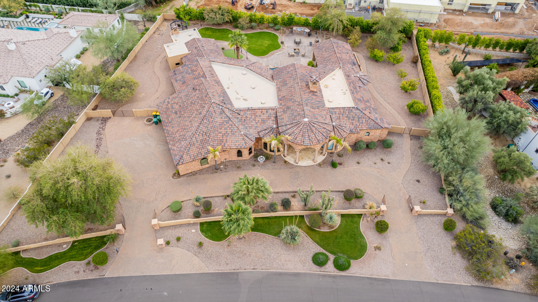 5339 E ROYAL PALM Road