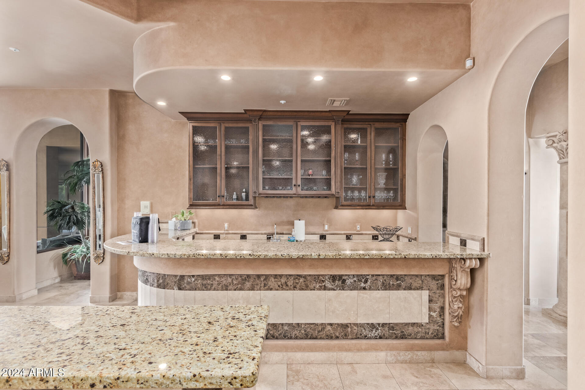 5339 E ROYAL PALM Road