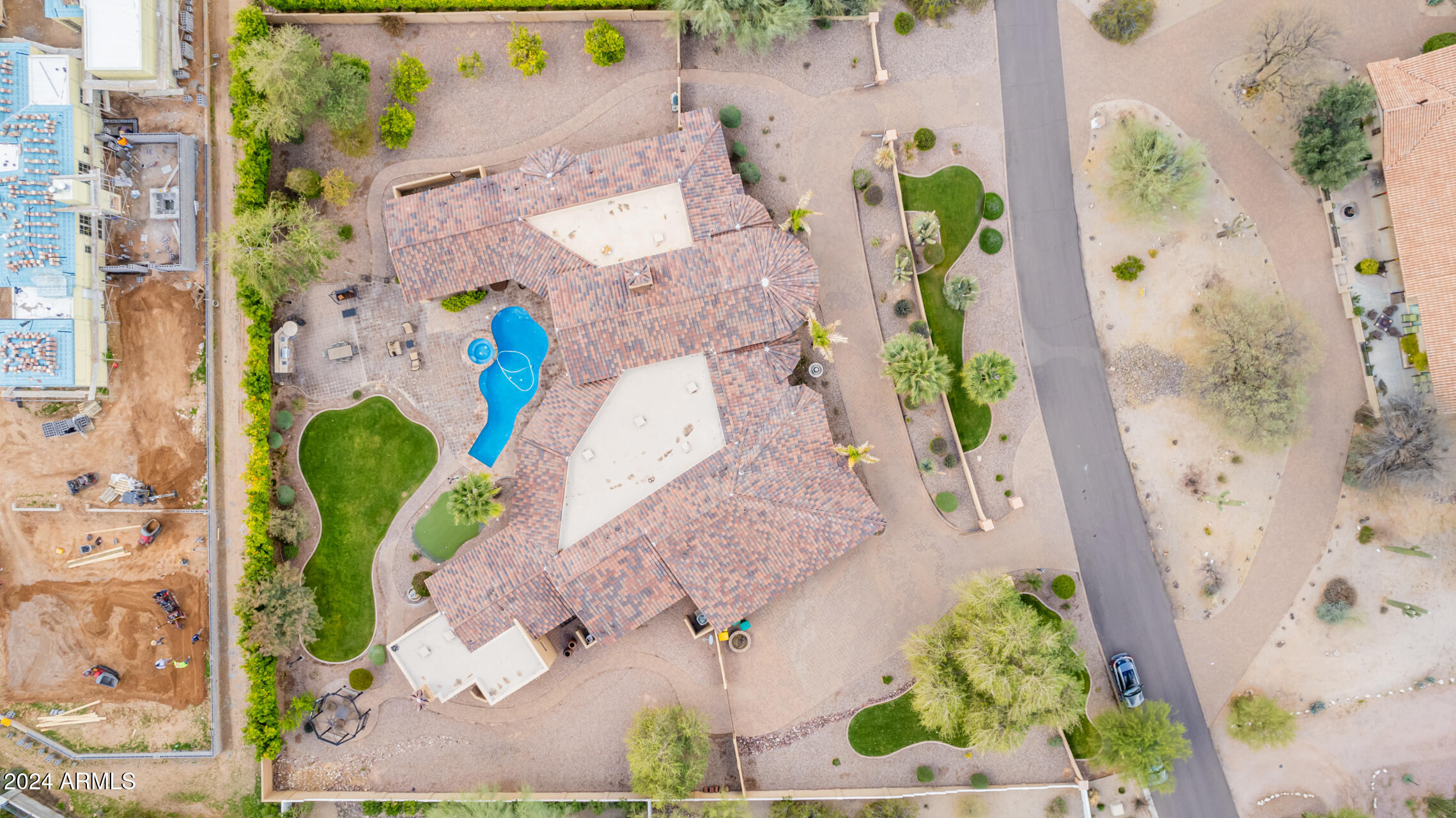 5339 E ROYAL PALM Road