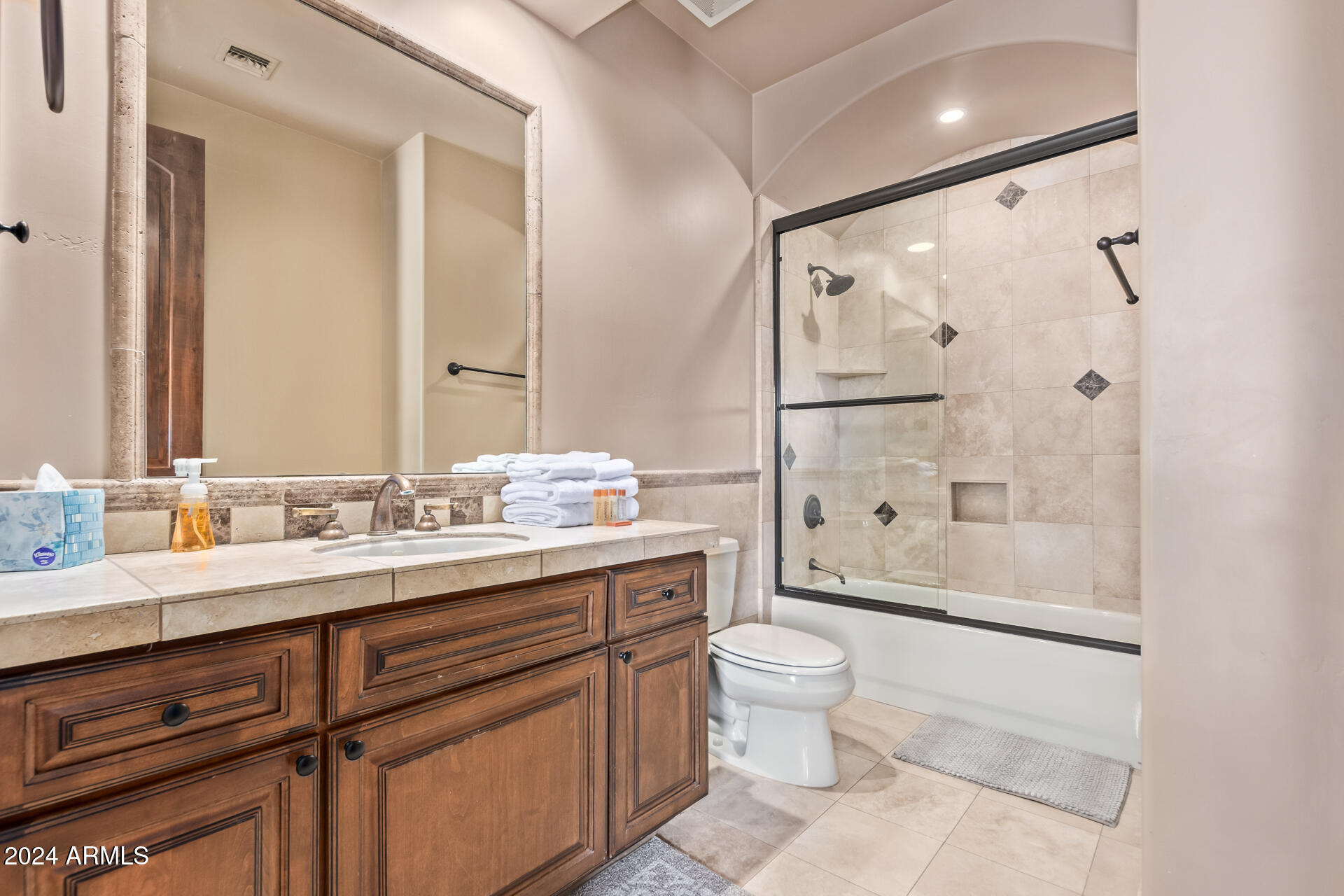 5339 E ROYAL PALM Road