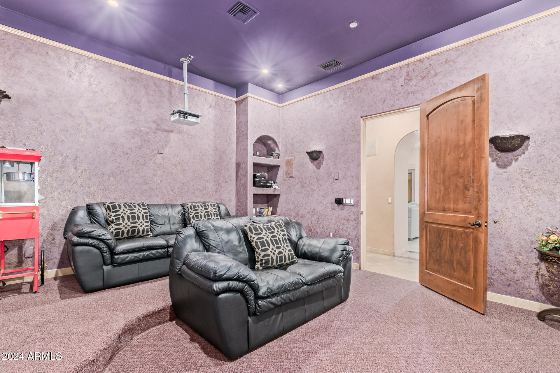 5339 E ROYAL PALM Road