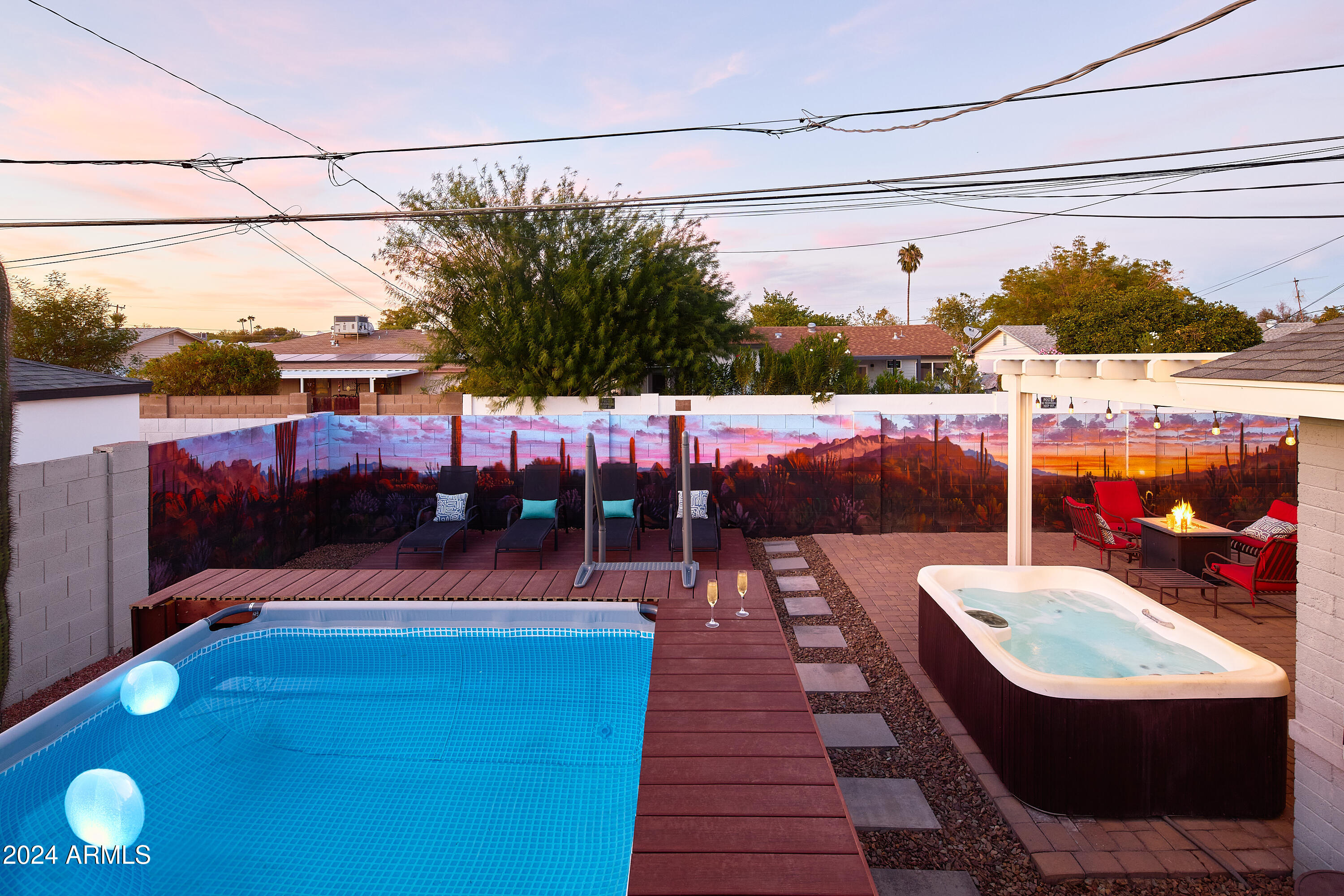7702 E VERDE Lane