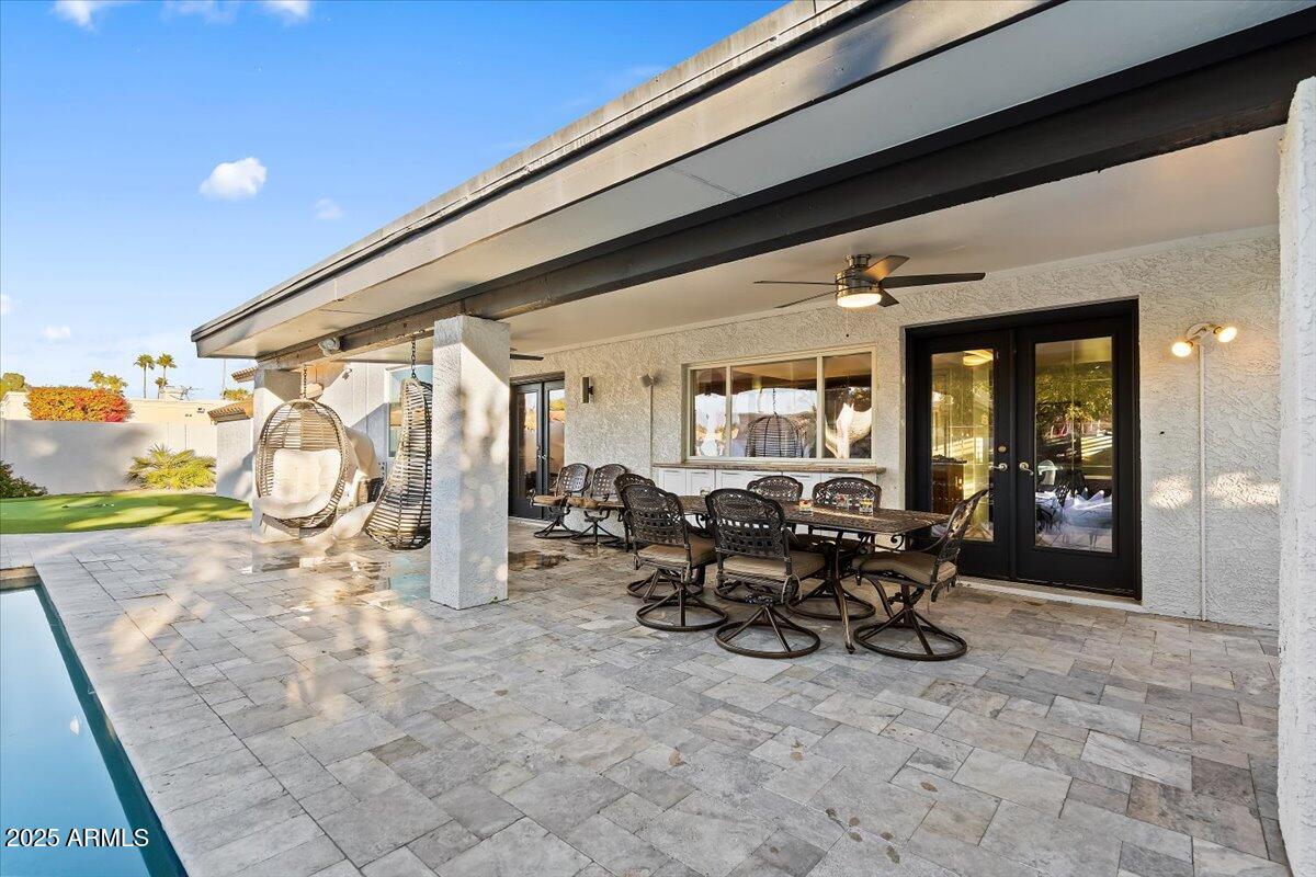 6252 E BEVERLY Lane