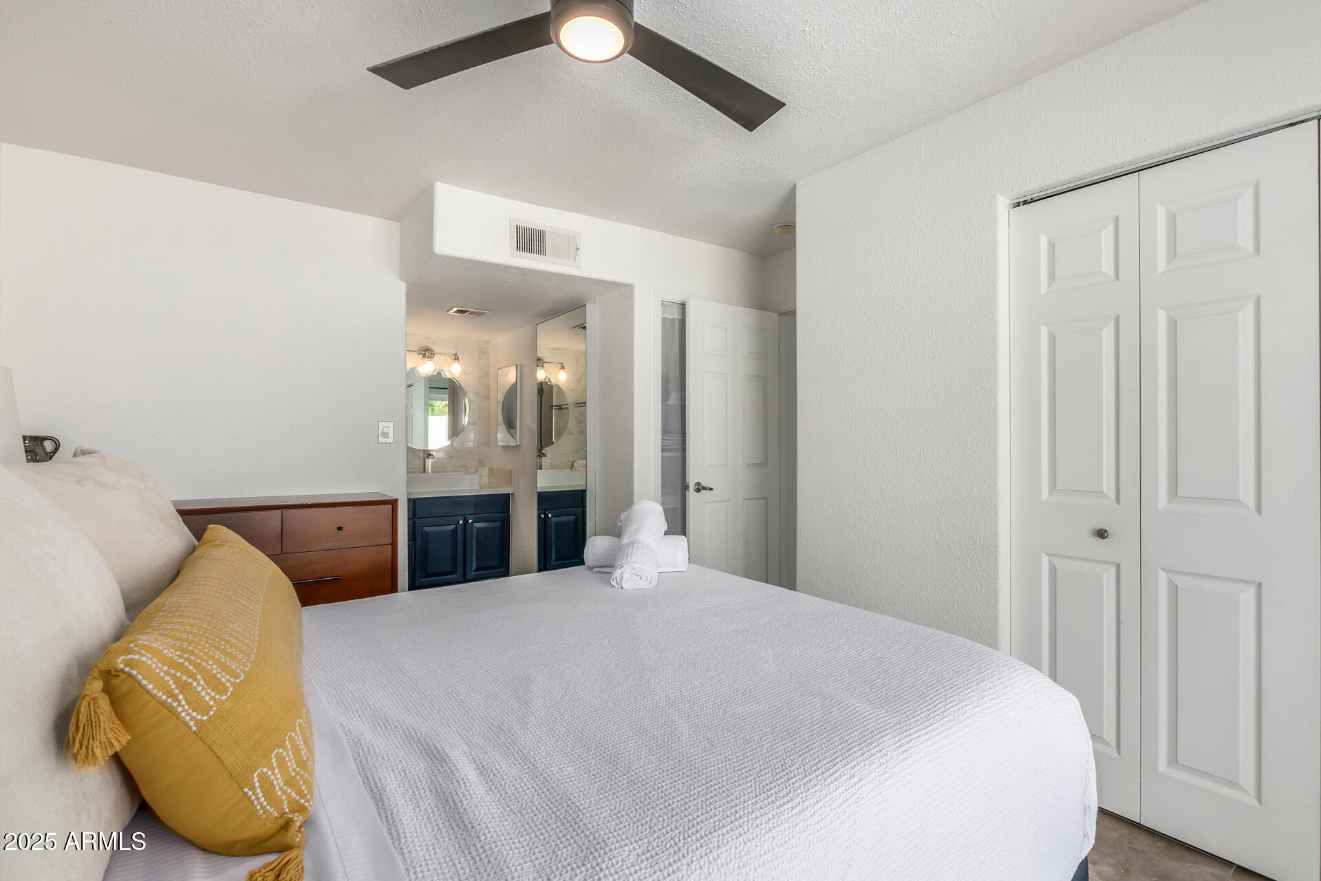 8576 E INDIAN SCHOOL Road, UNIT B