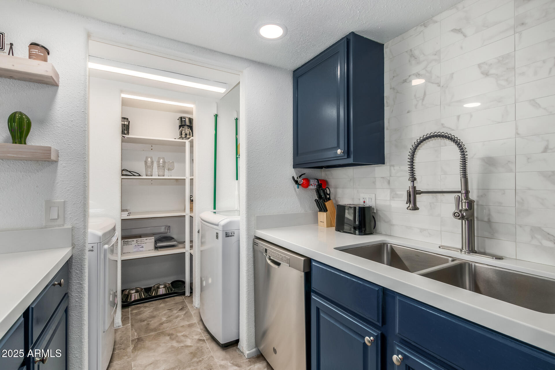 8576 E INDIAN SCHOOL Road, UNIT B