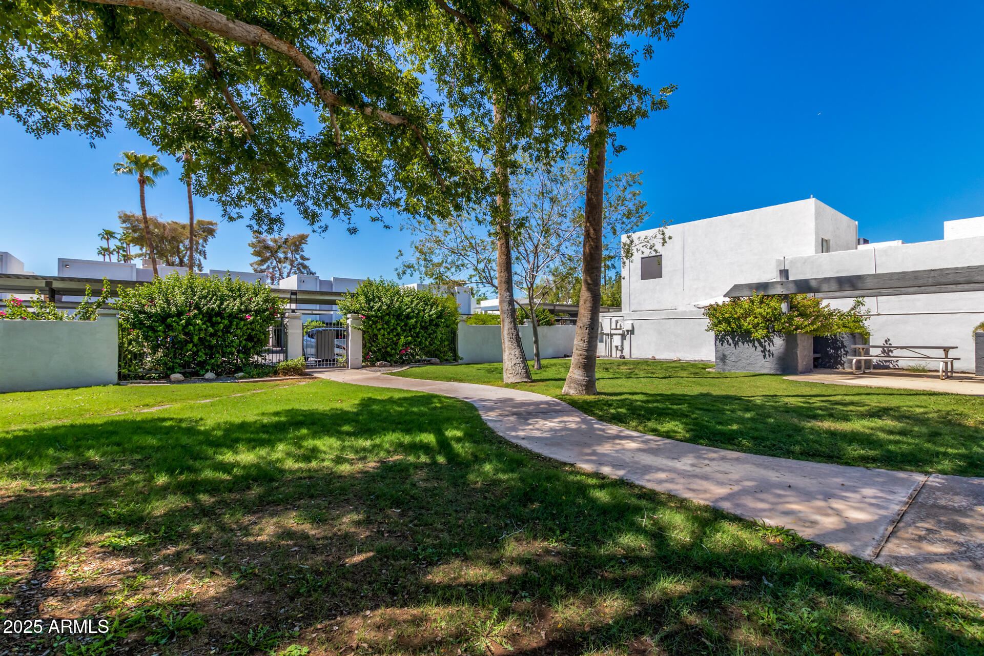 8576 E INDIAN SCHOOL Road, UNIT B
