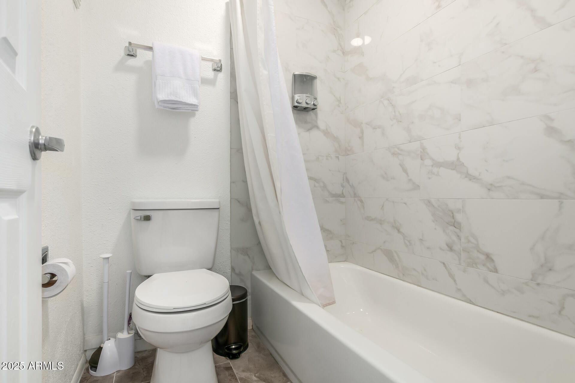 8576 E INDIAN SCHOOL Road, UNIT B