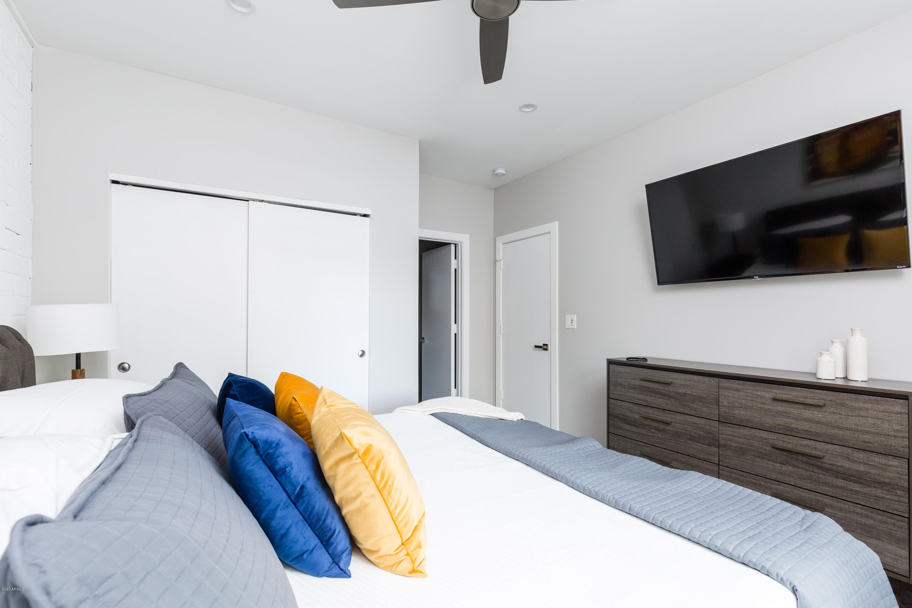 7505 E MAIN Street, B