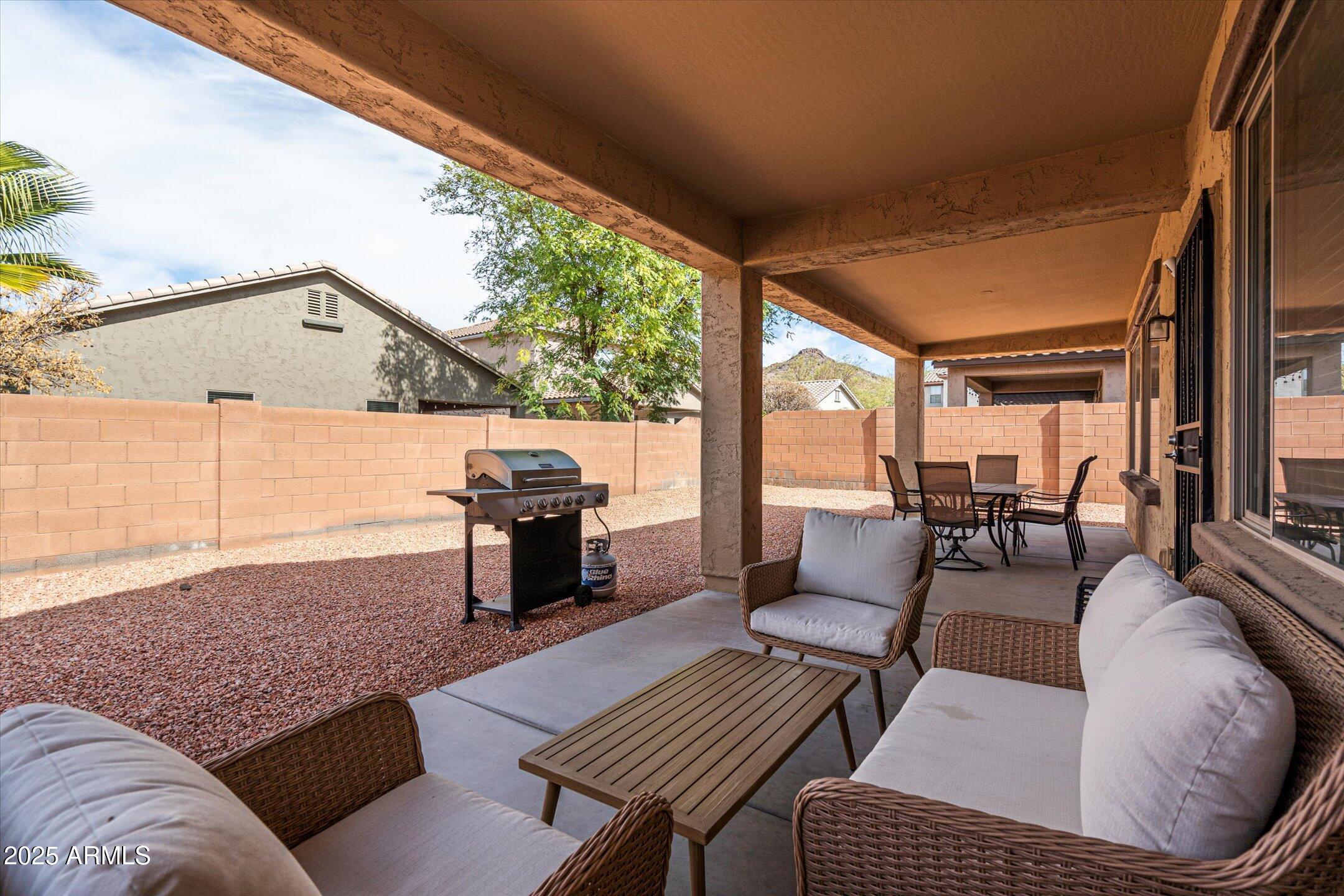 9042 W PINNACLE VISTA Drive