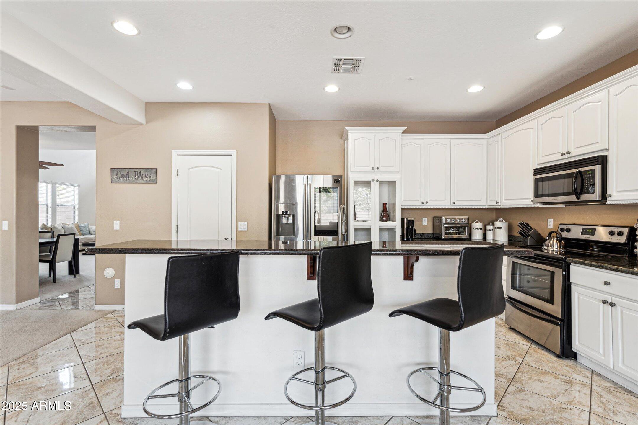9042 W PINNACLE VISTA Drive