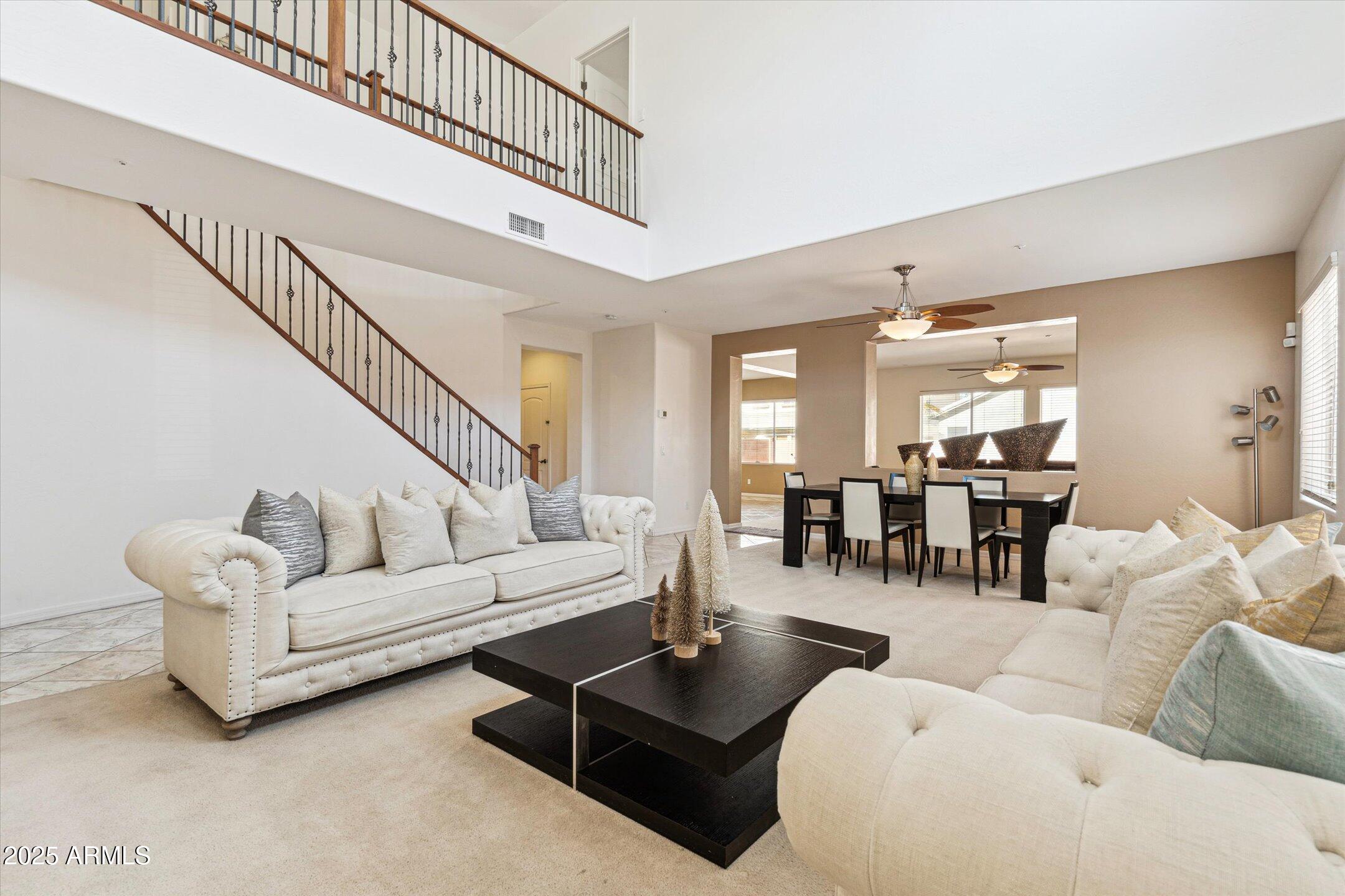 9042 W PINNACLE VISTA Drive