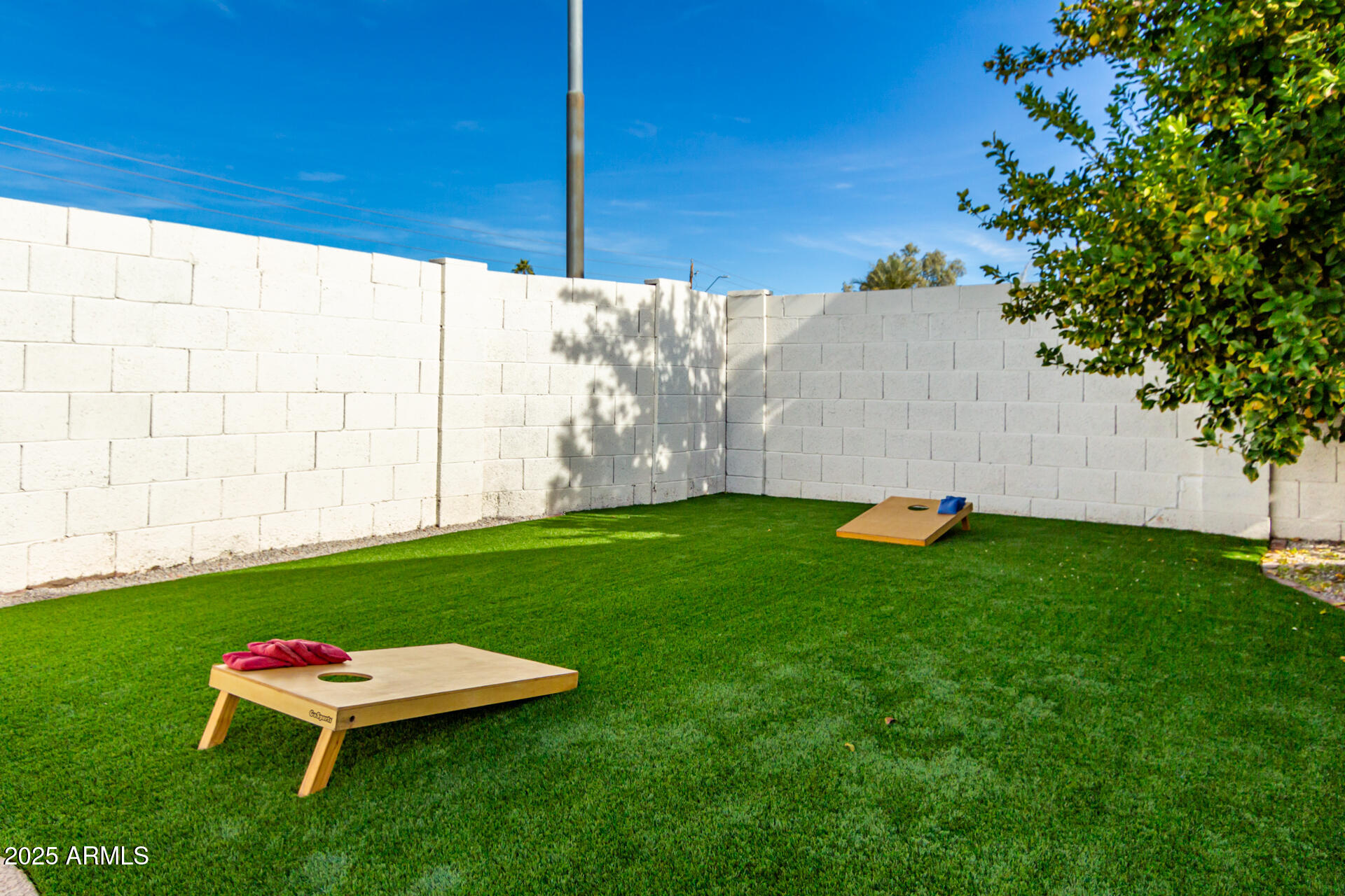 5202 E KAREN Drive