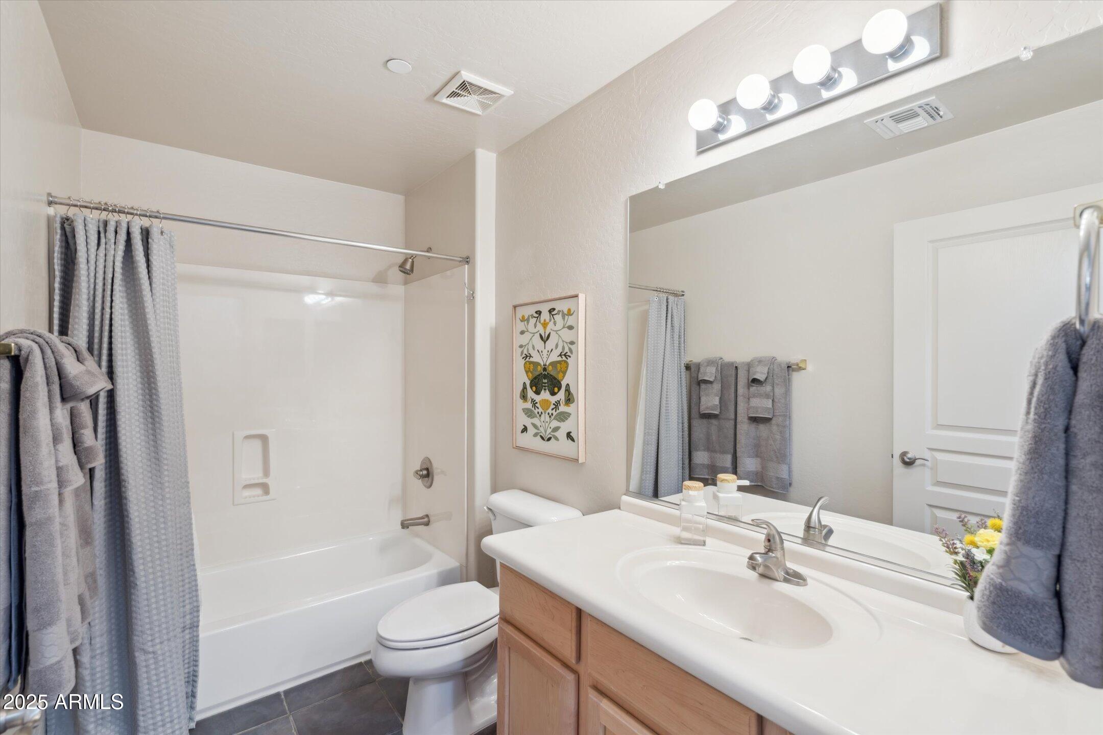 12050 N PANORAMA Drive, 208