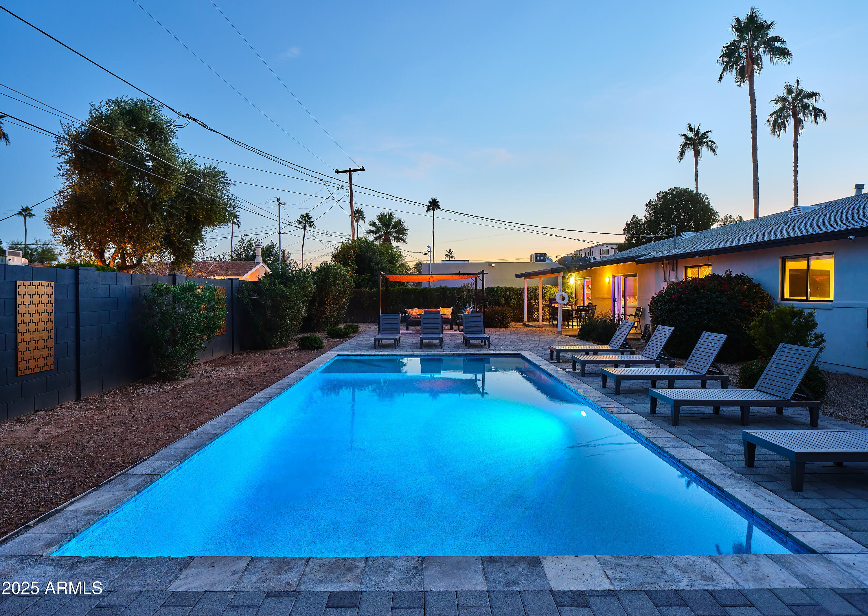 4535 N 75th Place