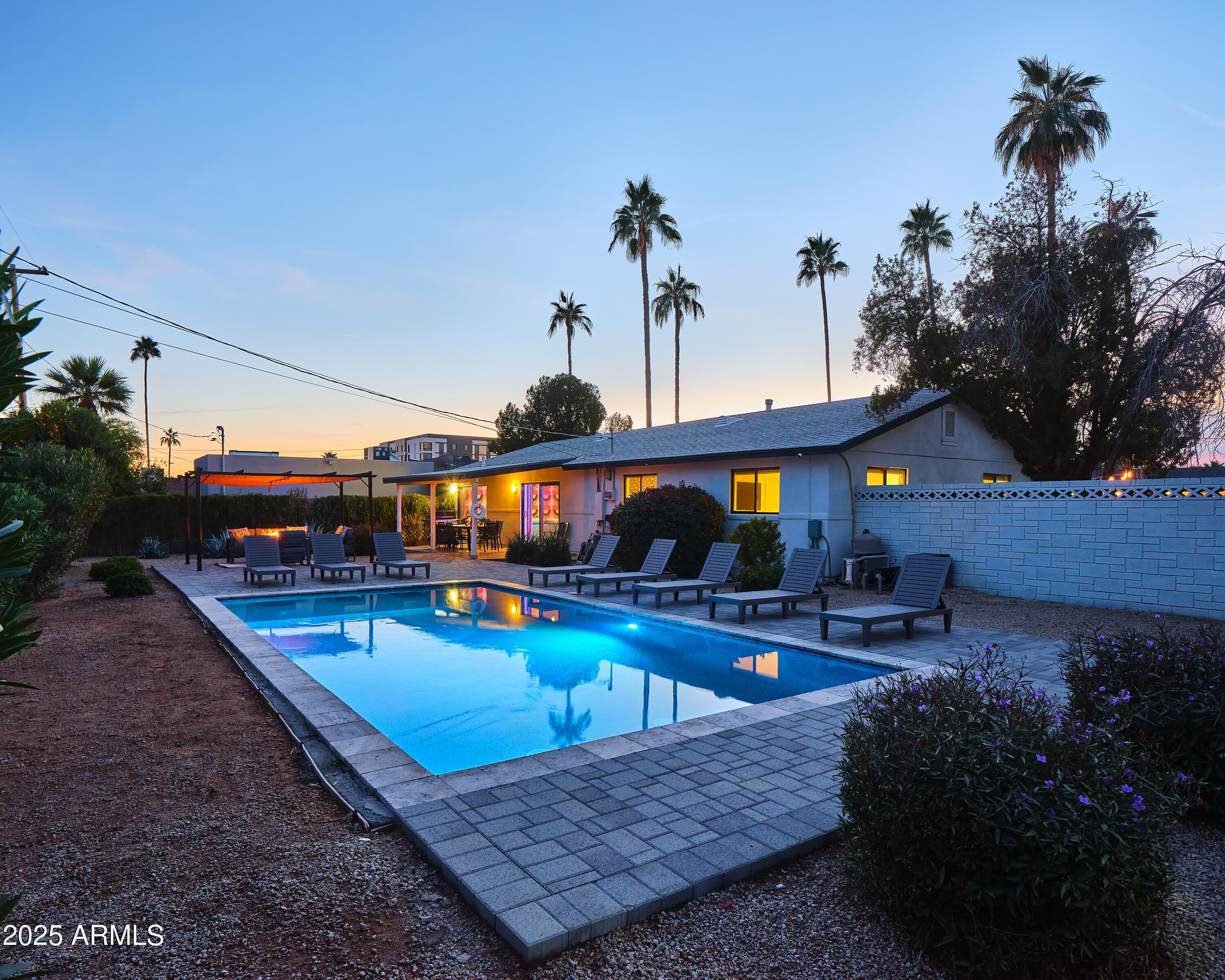 4535 N 75th Place