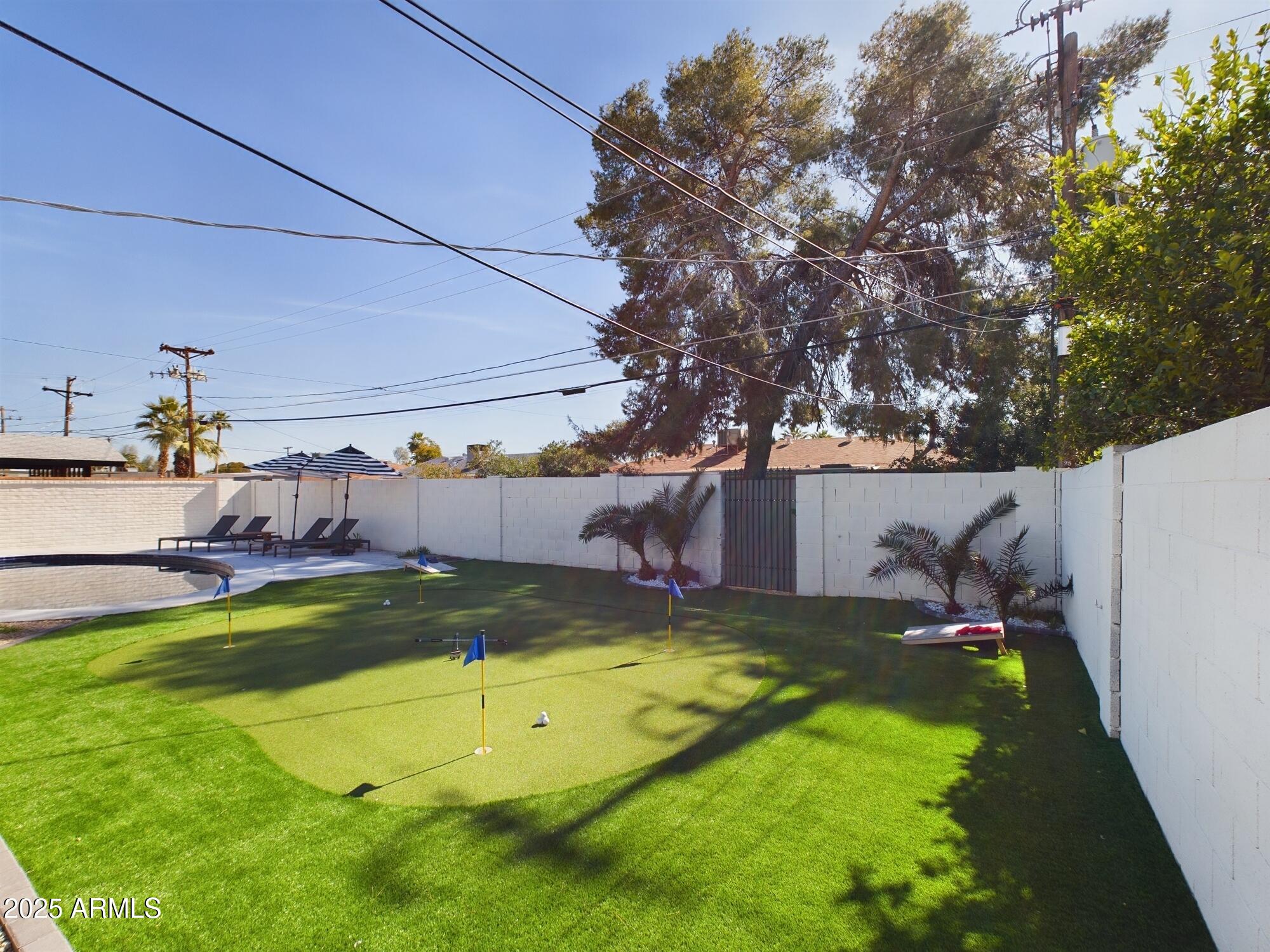 8335 E HUBBELL Street