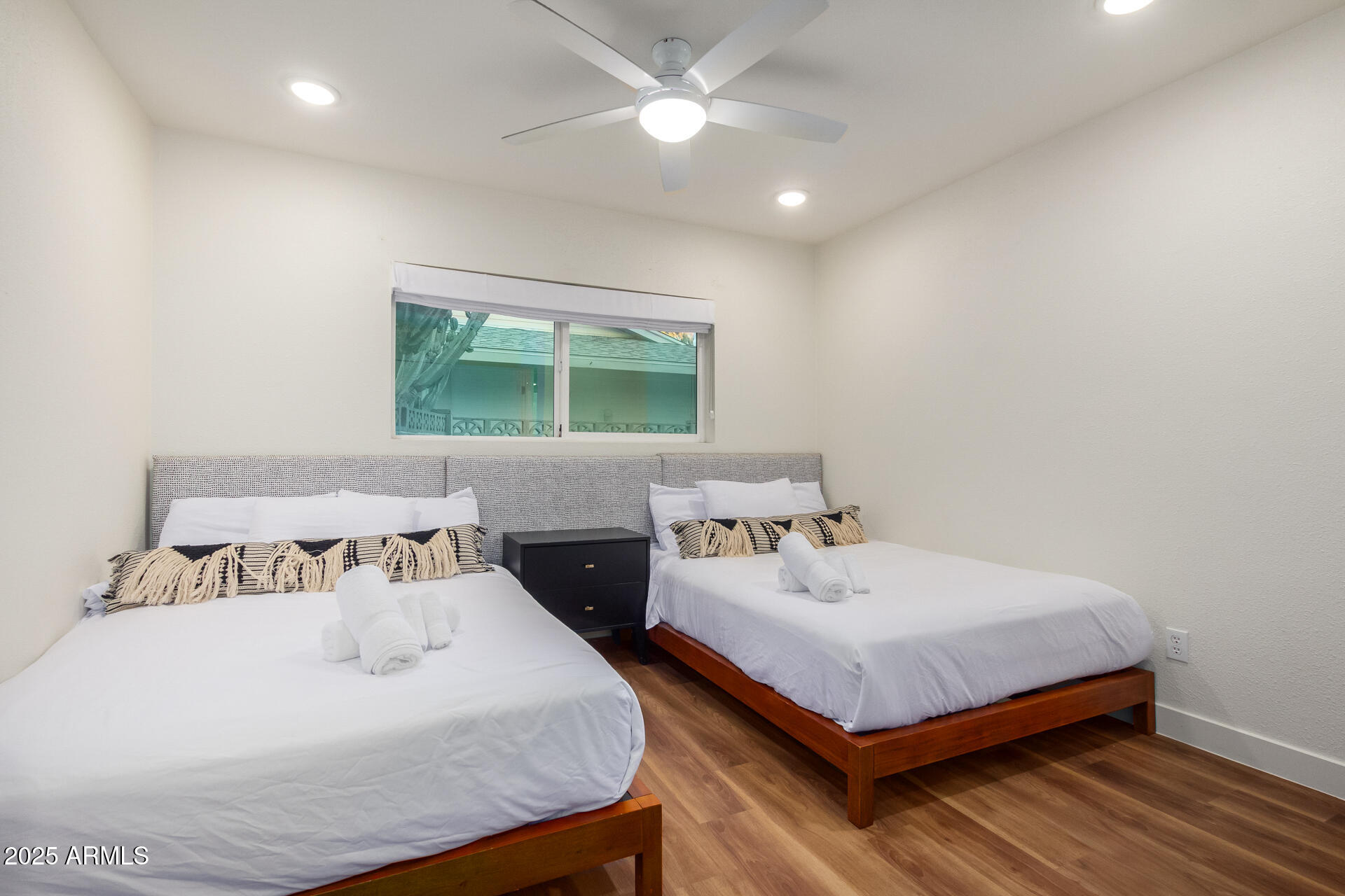 8537 E CLARENDON Avenue