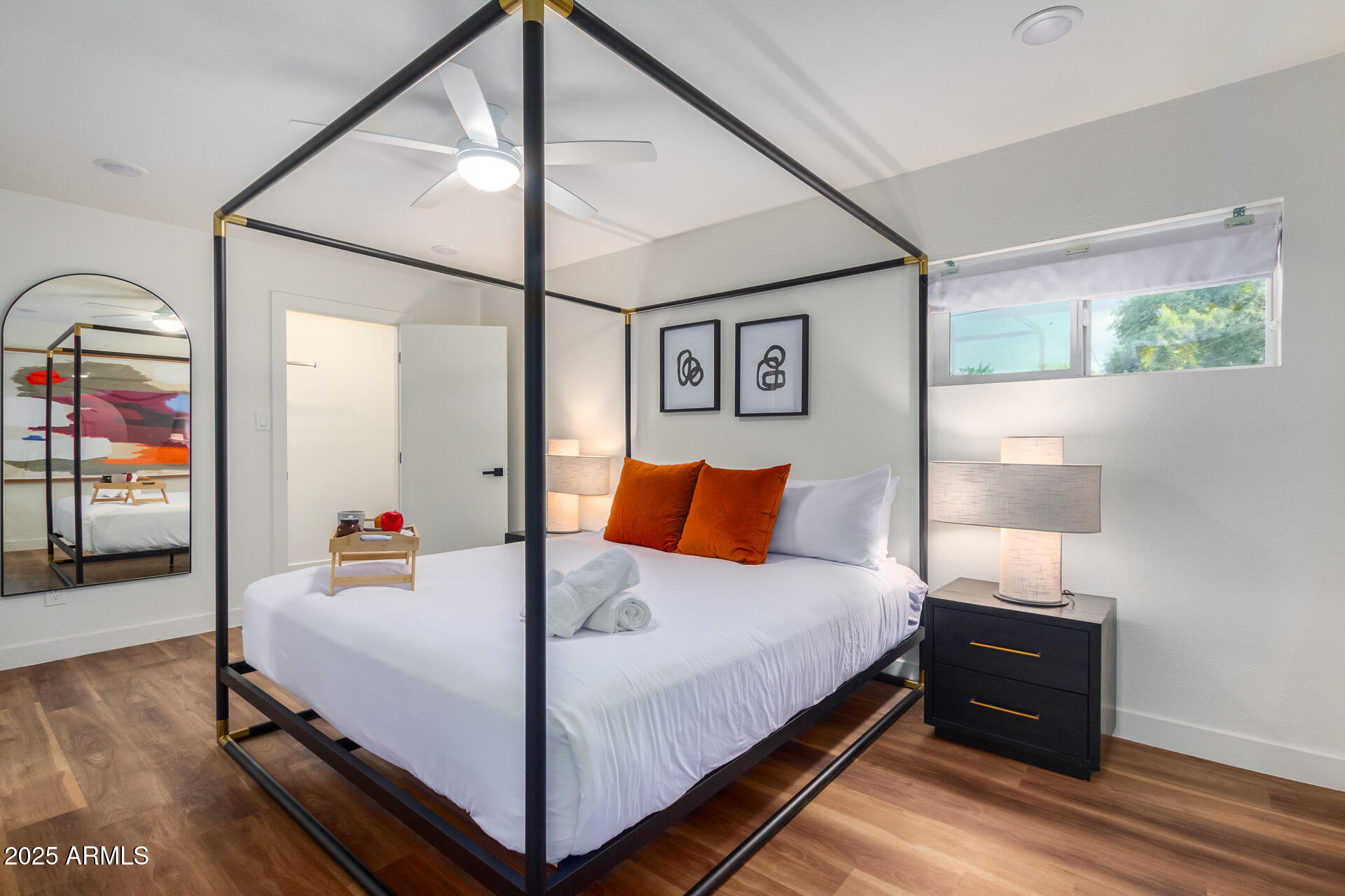 8537 E CLARENDON Avenue