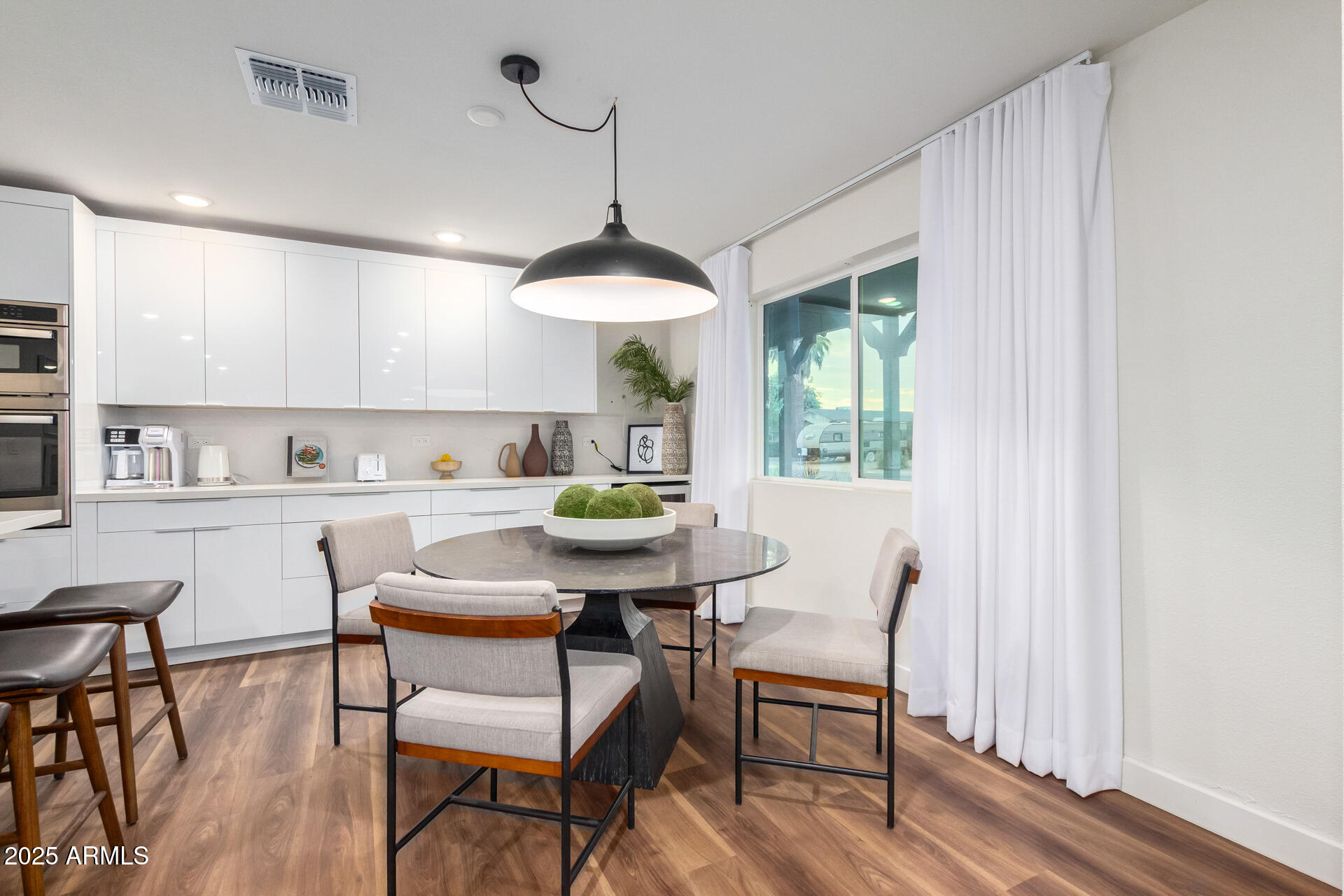 8537 E CLARENDON Avenue