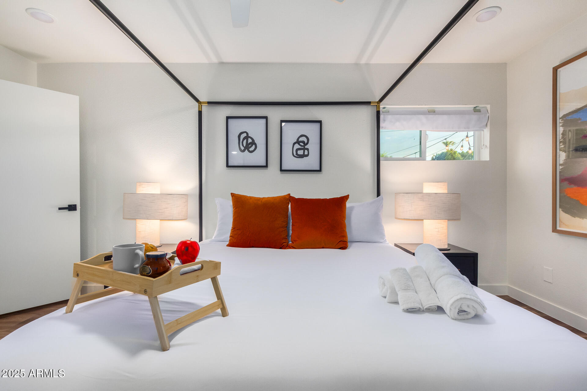 8537 E CLARENDON Avenue