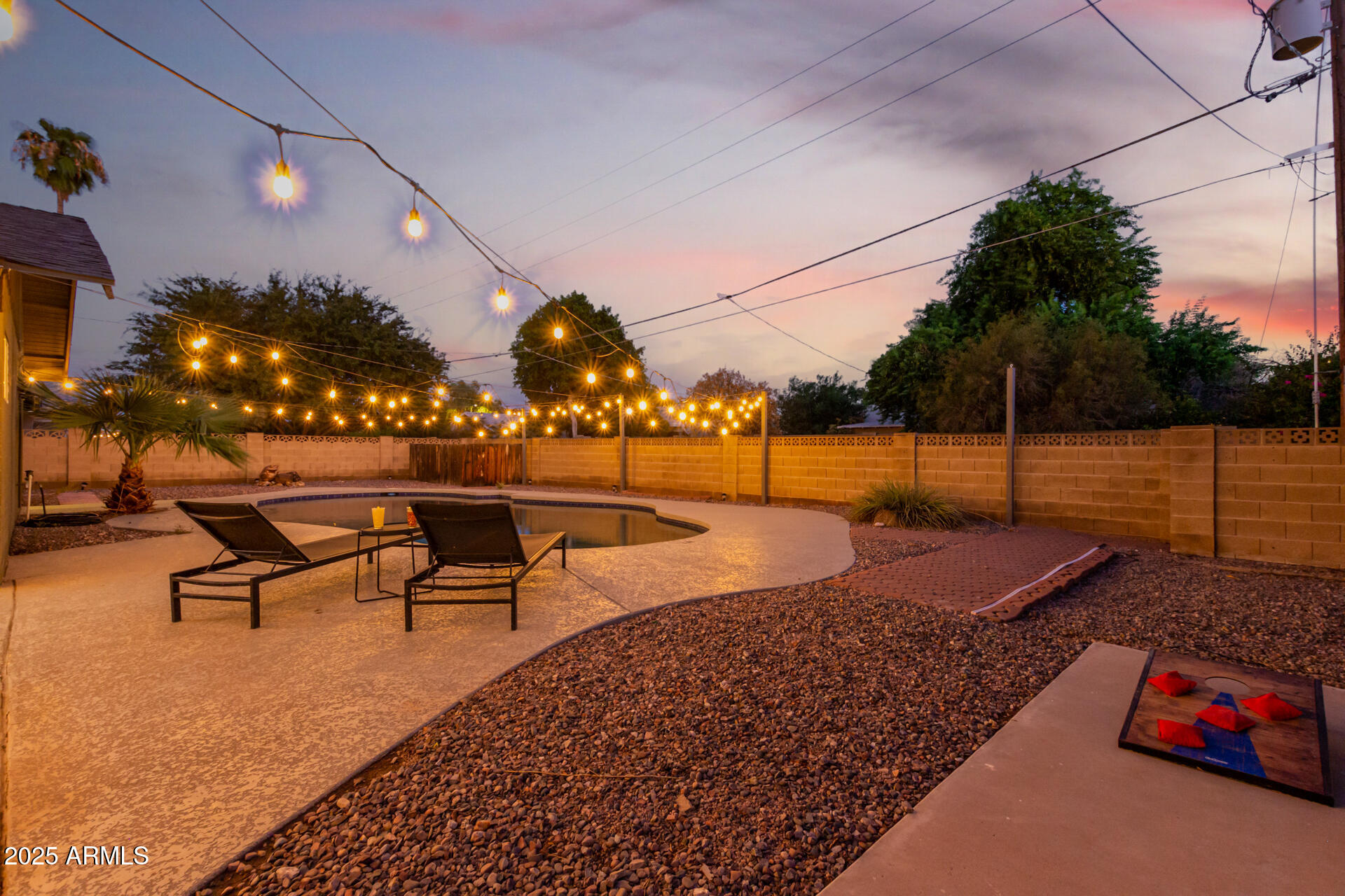 8537 E CLARENDON Avenue