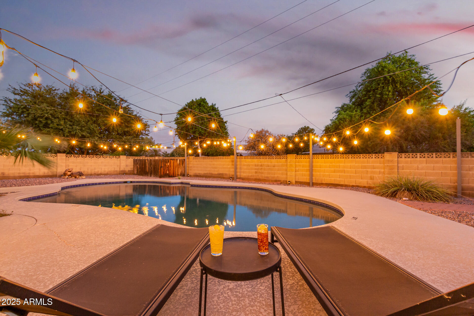 8537 E CLARENDON Avenue