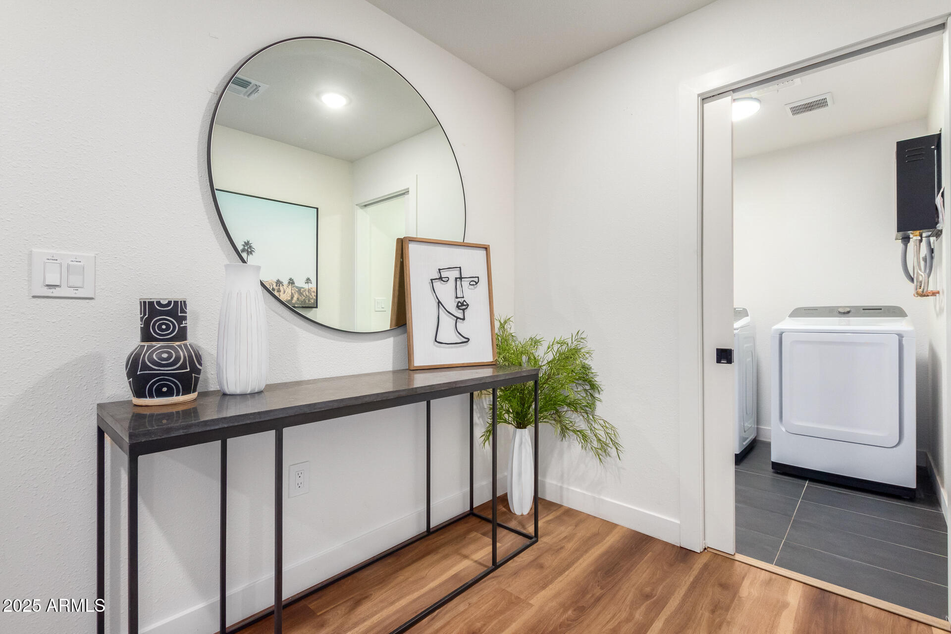 8537 E CLARENDON Avenue