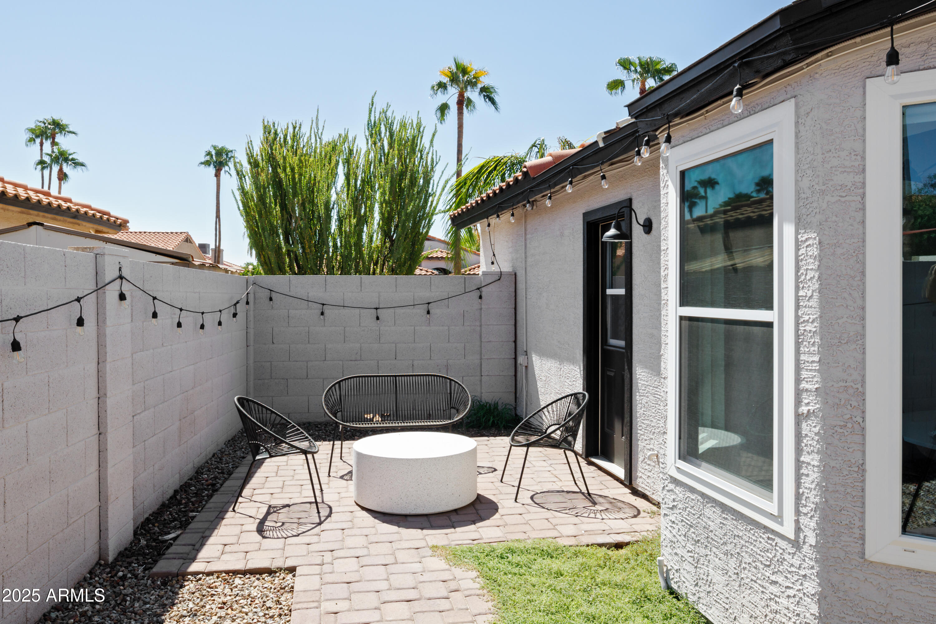 5502 E GRANDVIEW Road