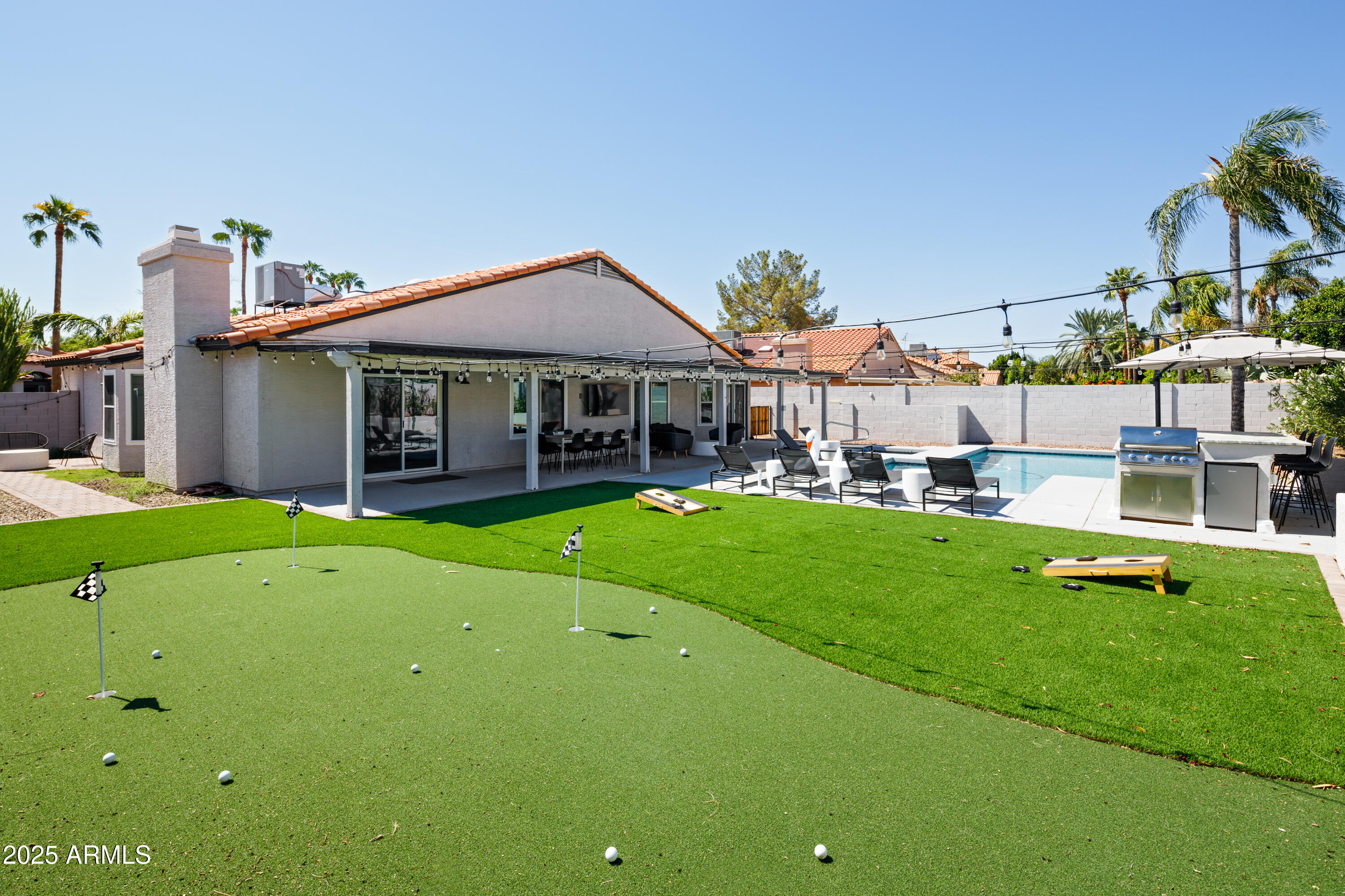 5502 E GRANDVIEW Road