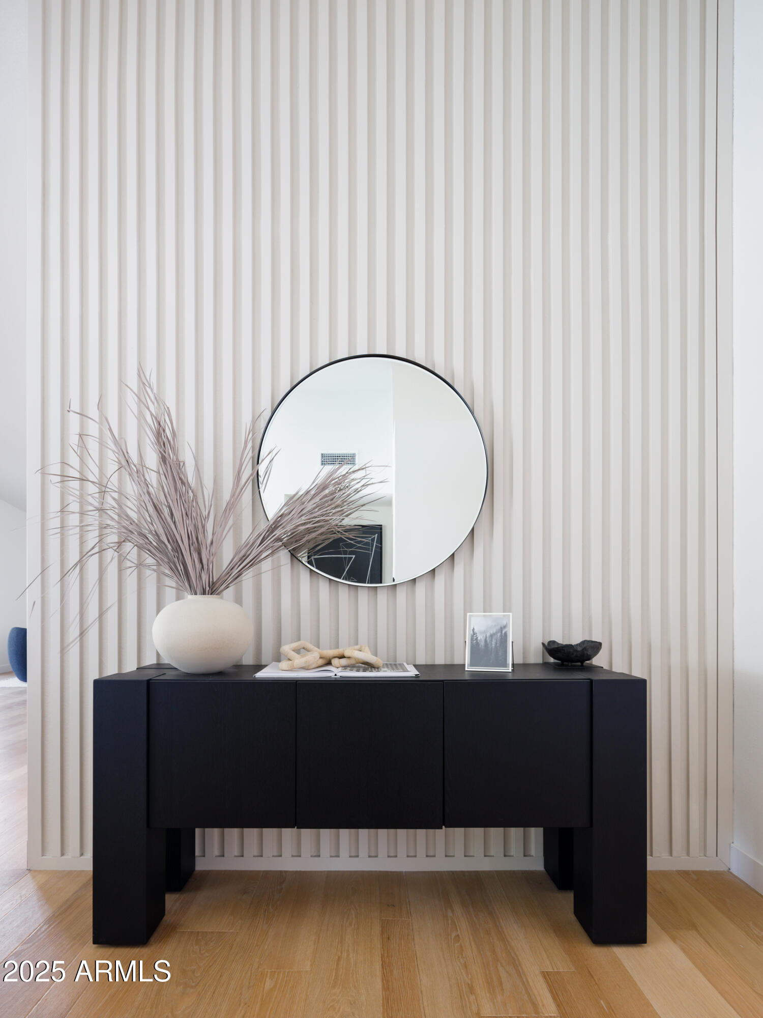 5502 E GRANDVIEW Road