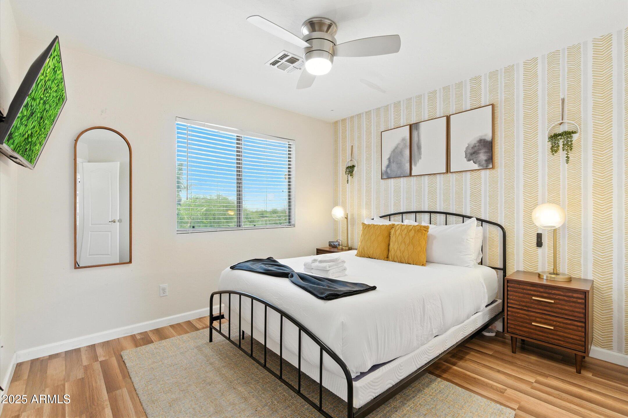 8083 E MICHELLE Drive