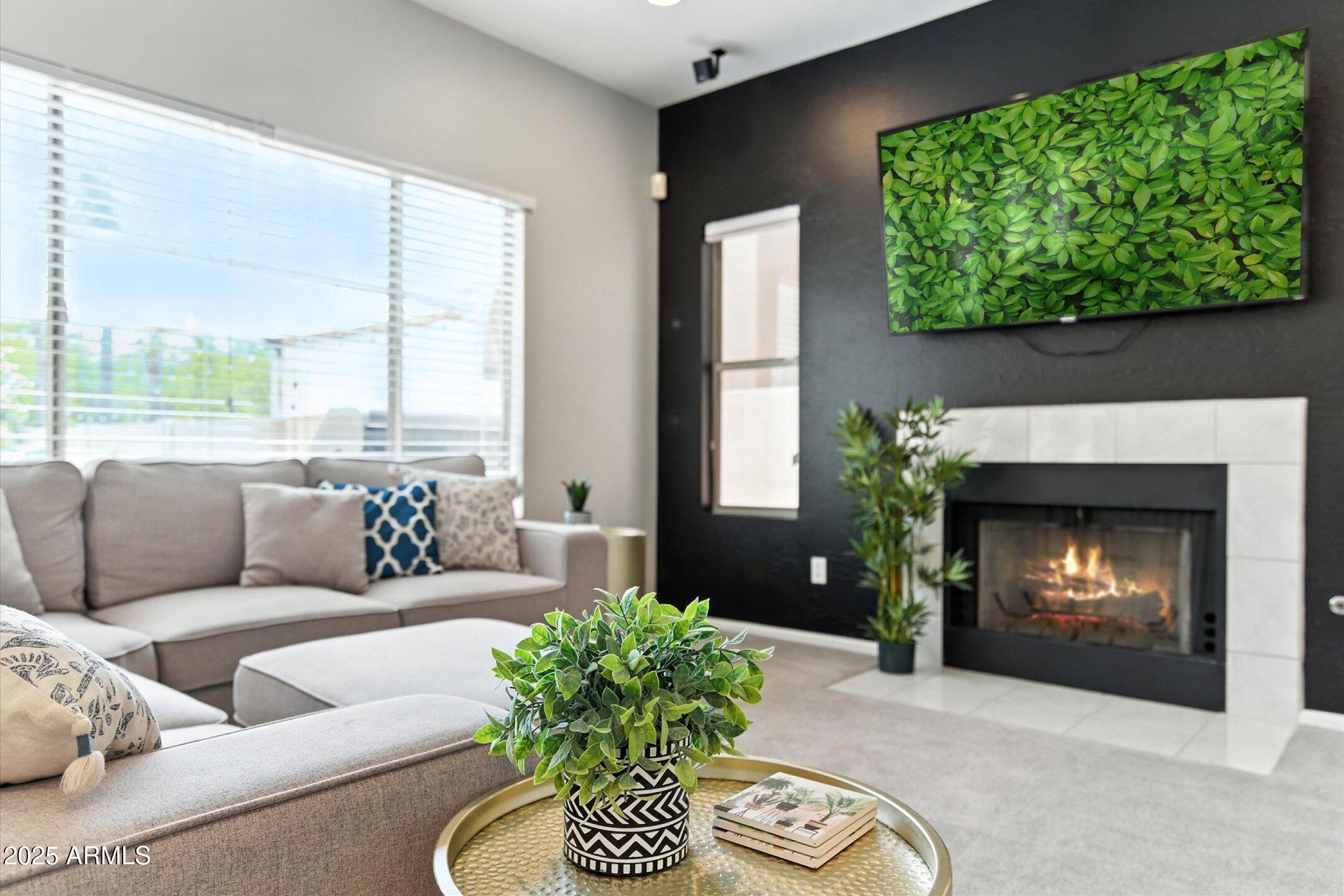 8083 E MICHELLE Drive