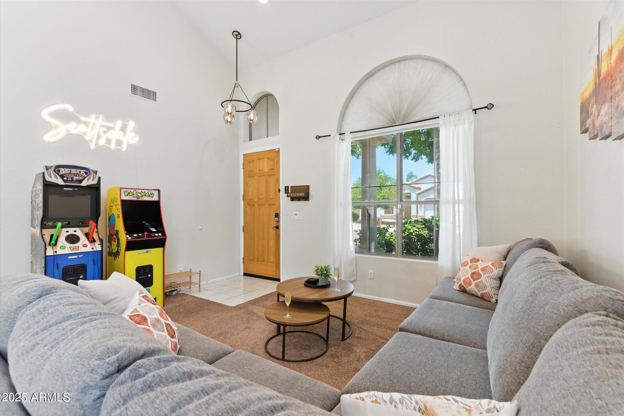 8083 E MICHELLE Drive