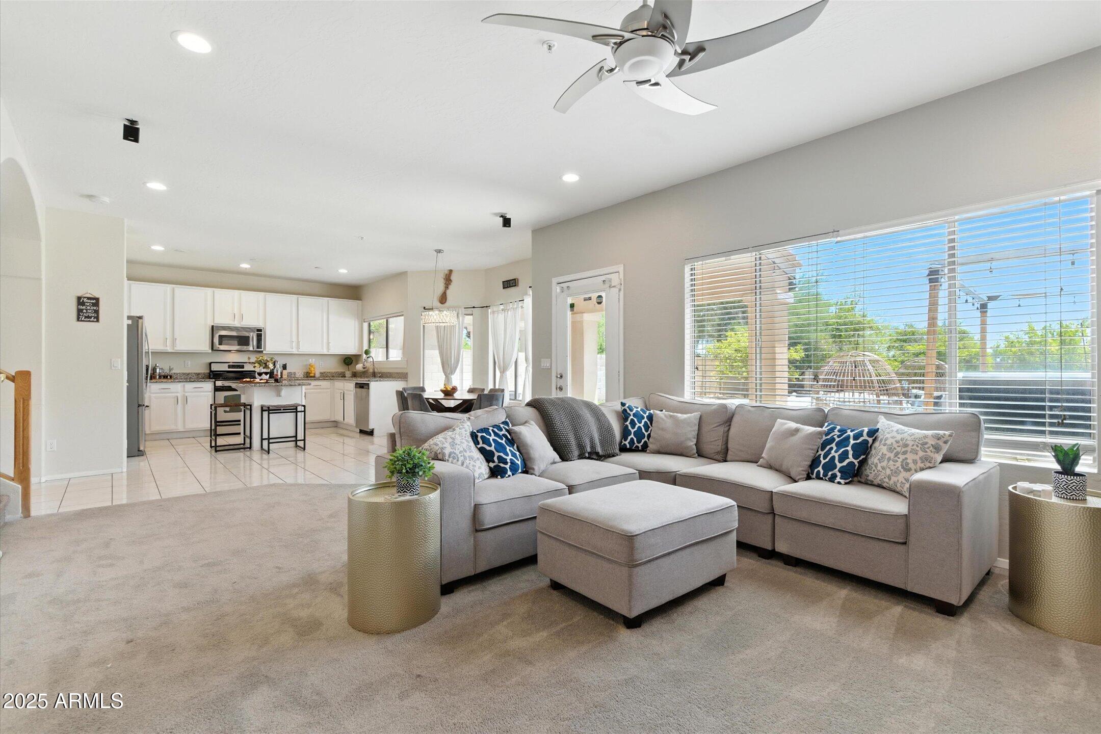 8083 E MICHELLE Drive