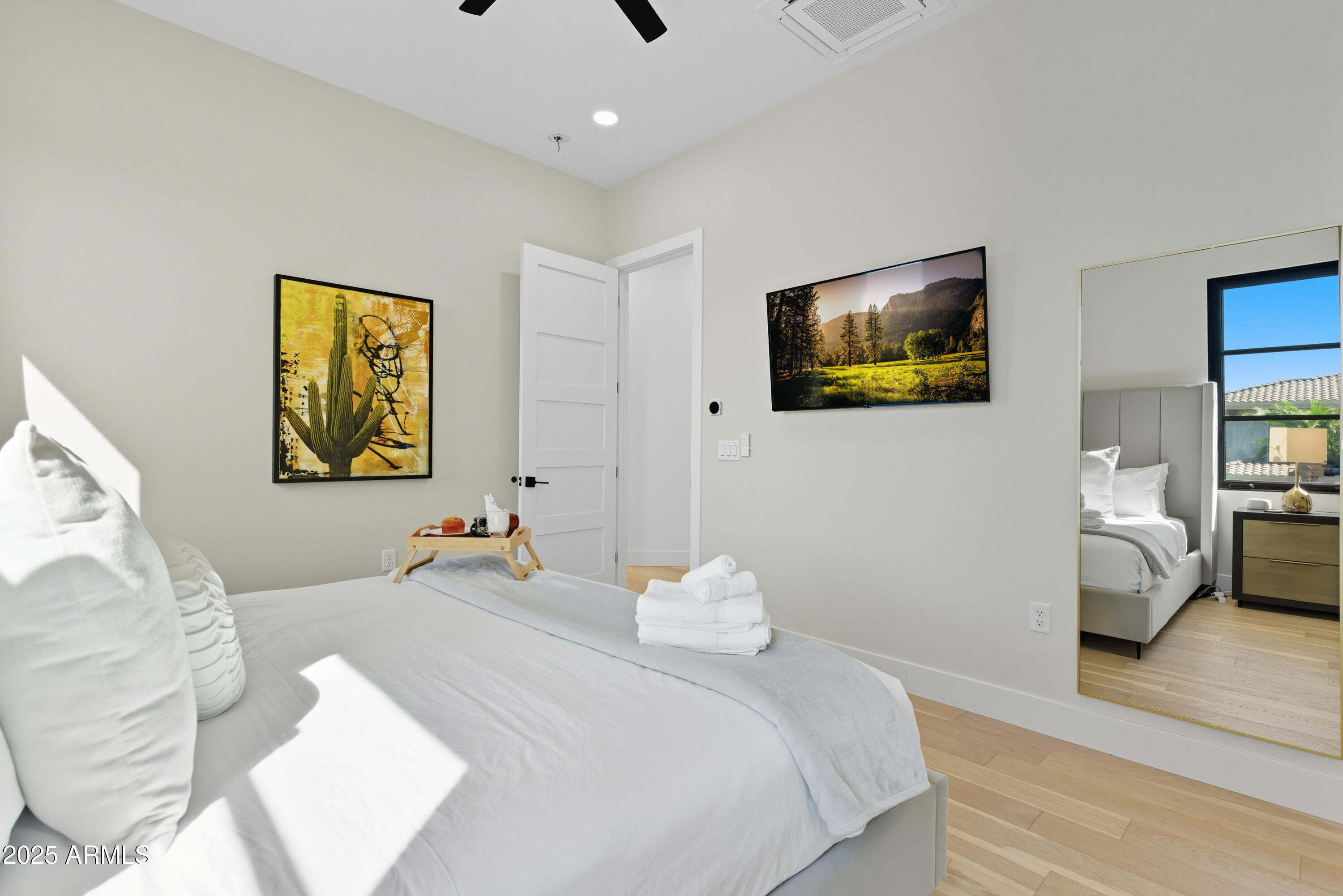 1501 N MILLER Road, 1015