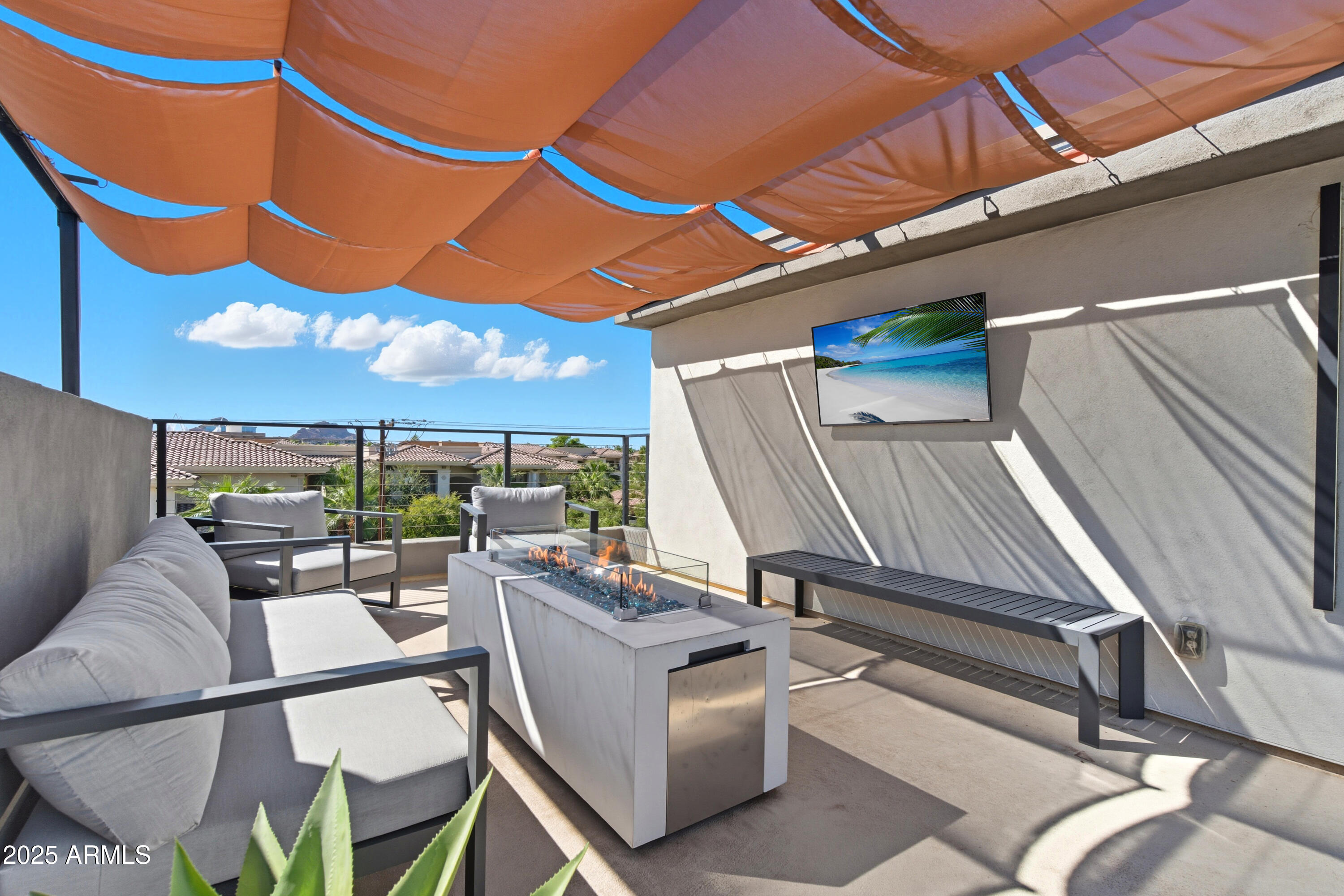 1501 N MILLER Road, 1015