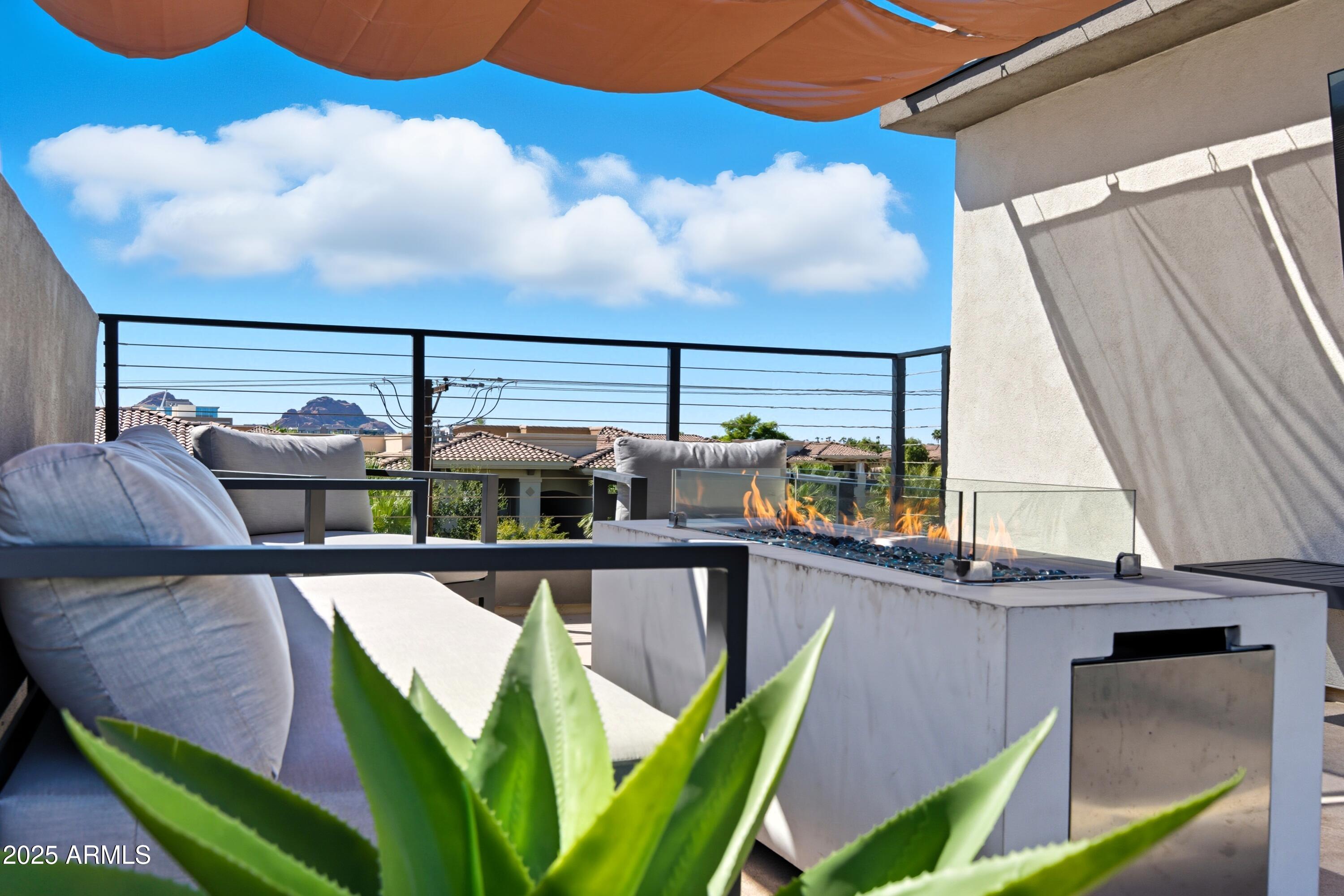 1501 N MILLER Road, 1015