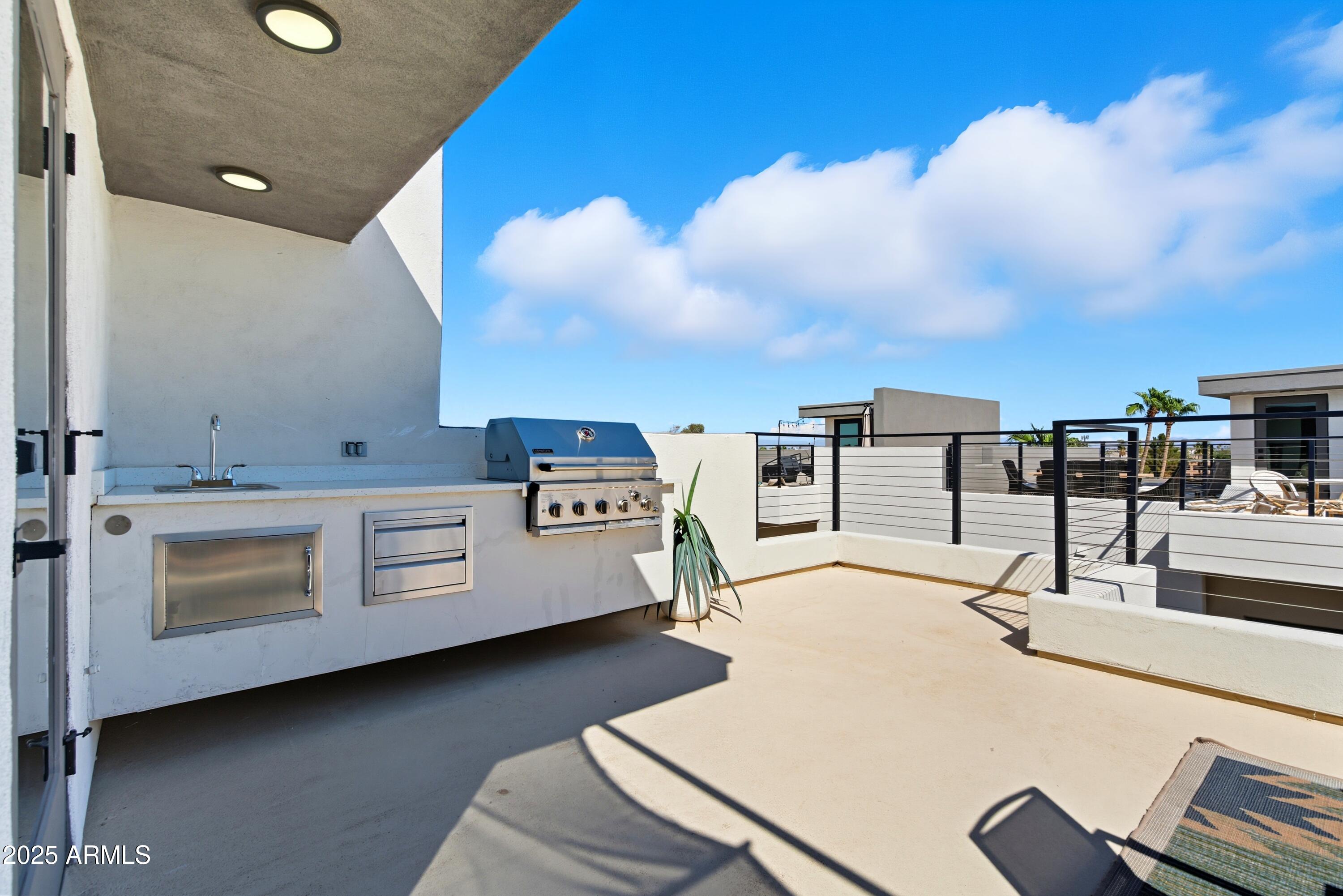 1501 N MILLER Road, 1015