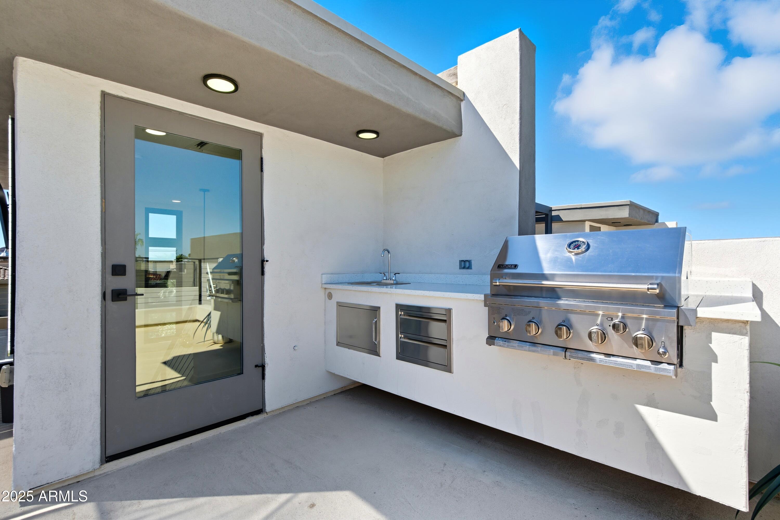 1501 N MILLER Road, 1015