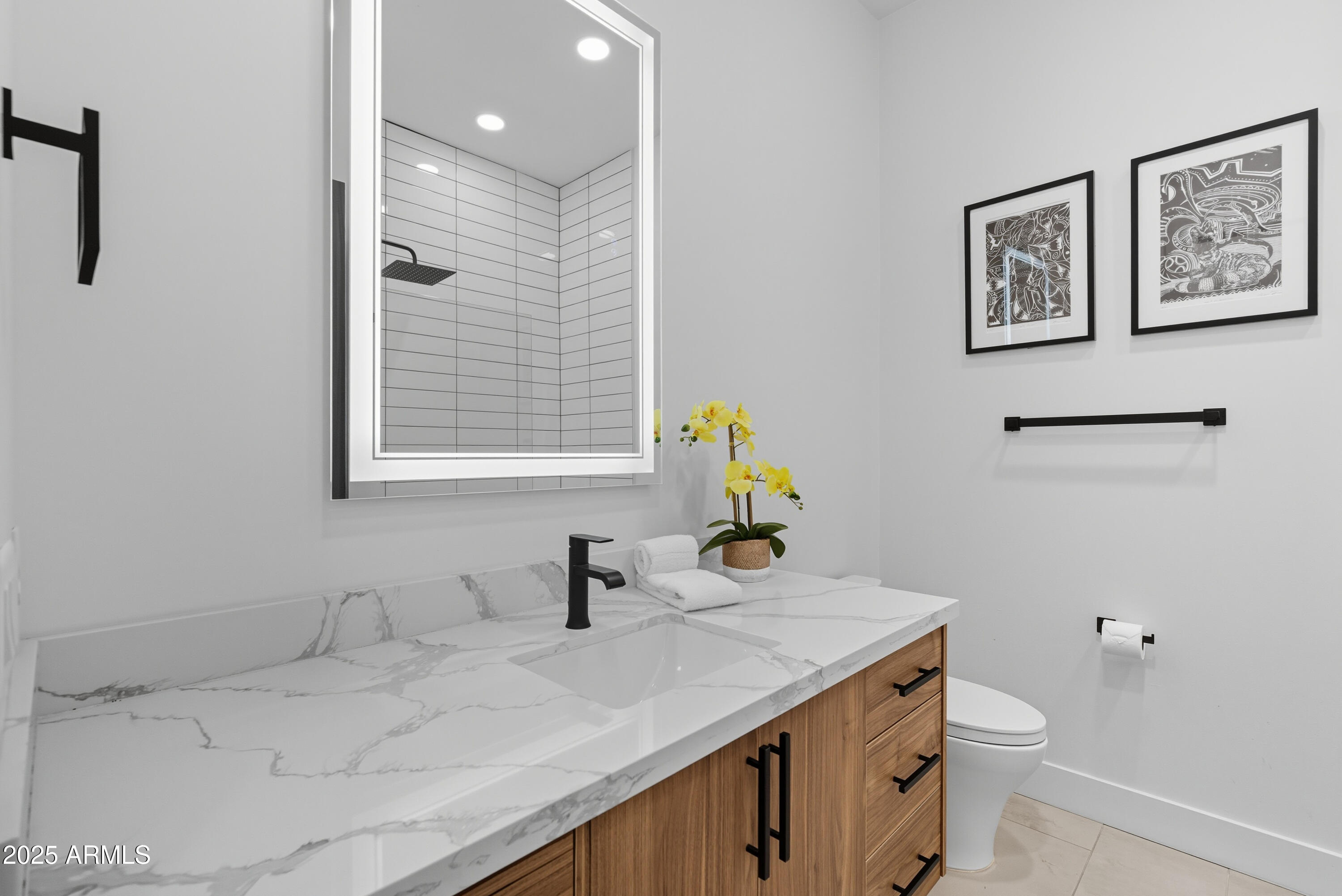 1501 N MILLER Road, 1015