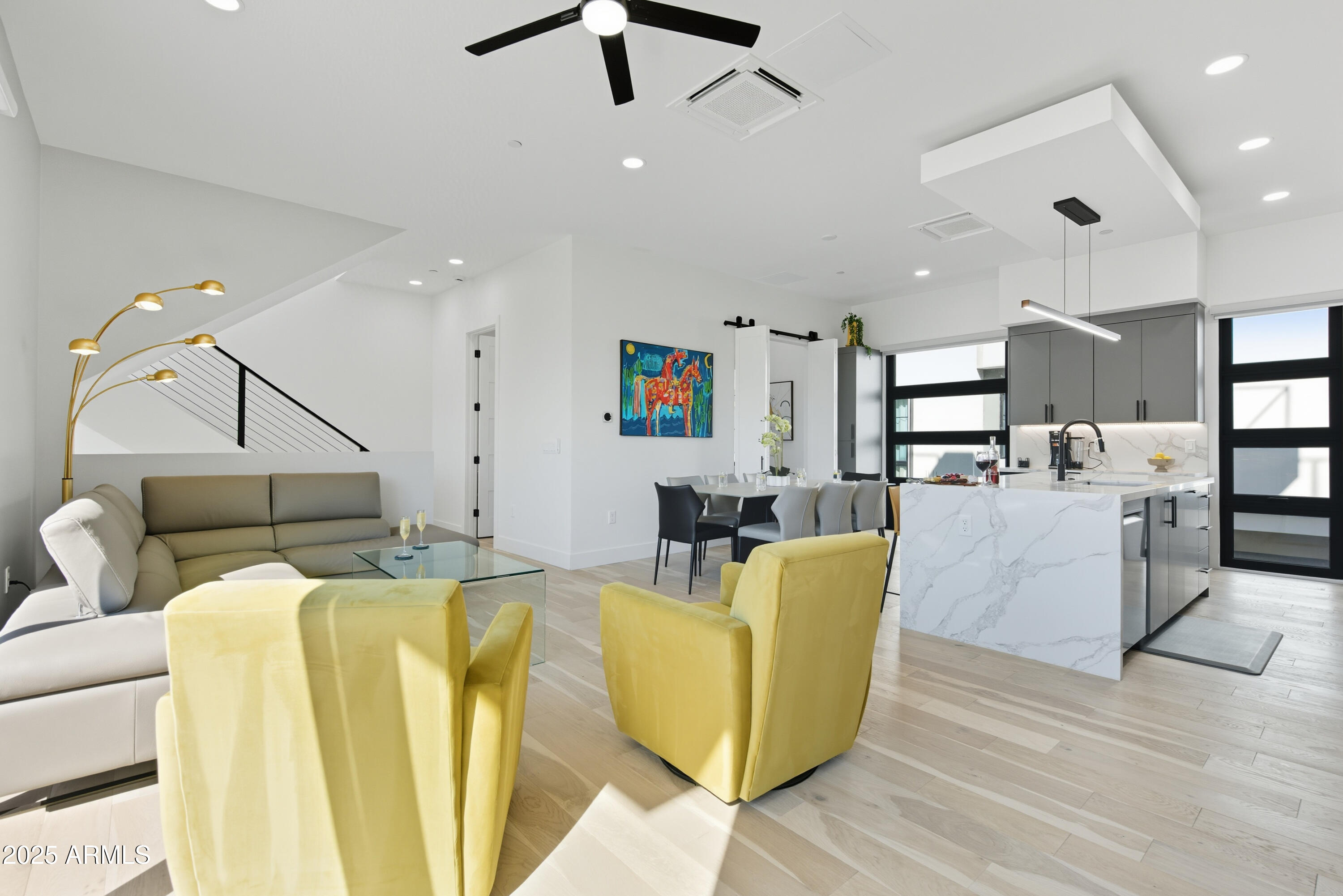 1501 N MILLER Road, 1015