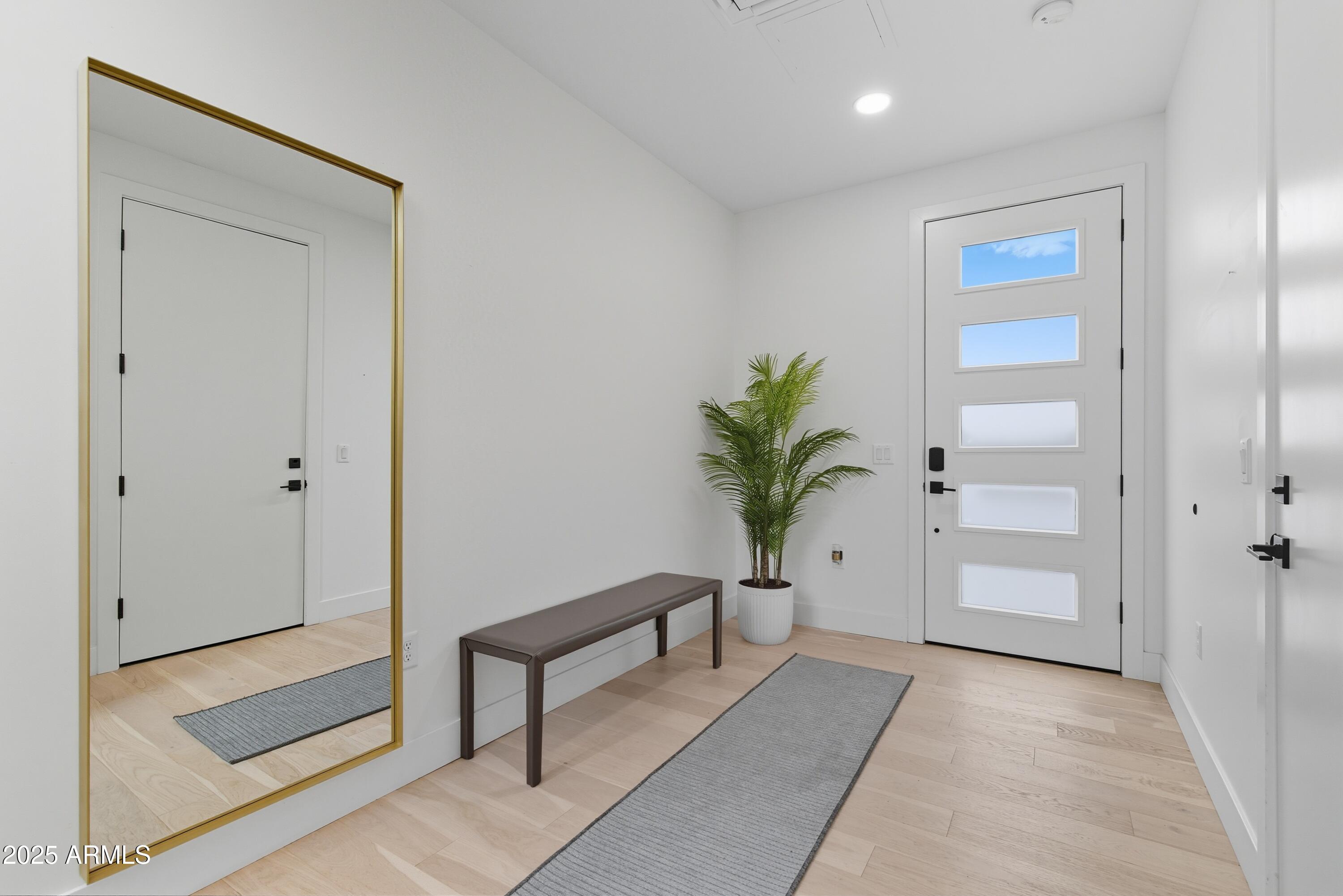 1501 N MILLER Road, 1015