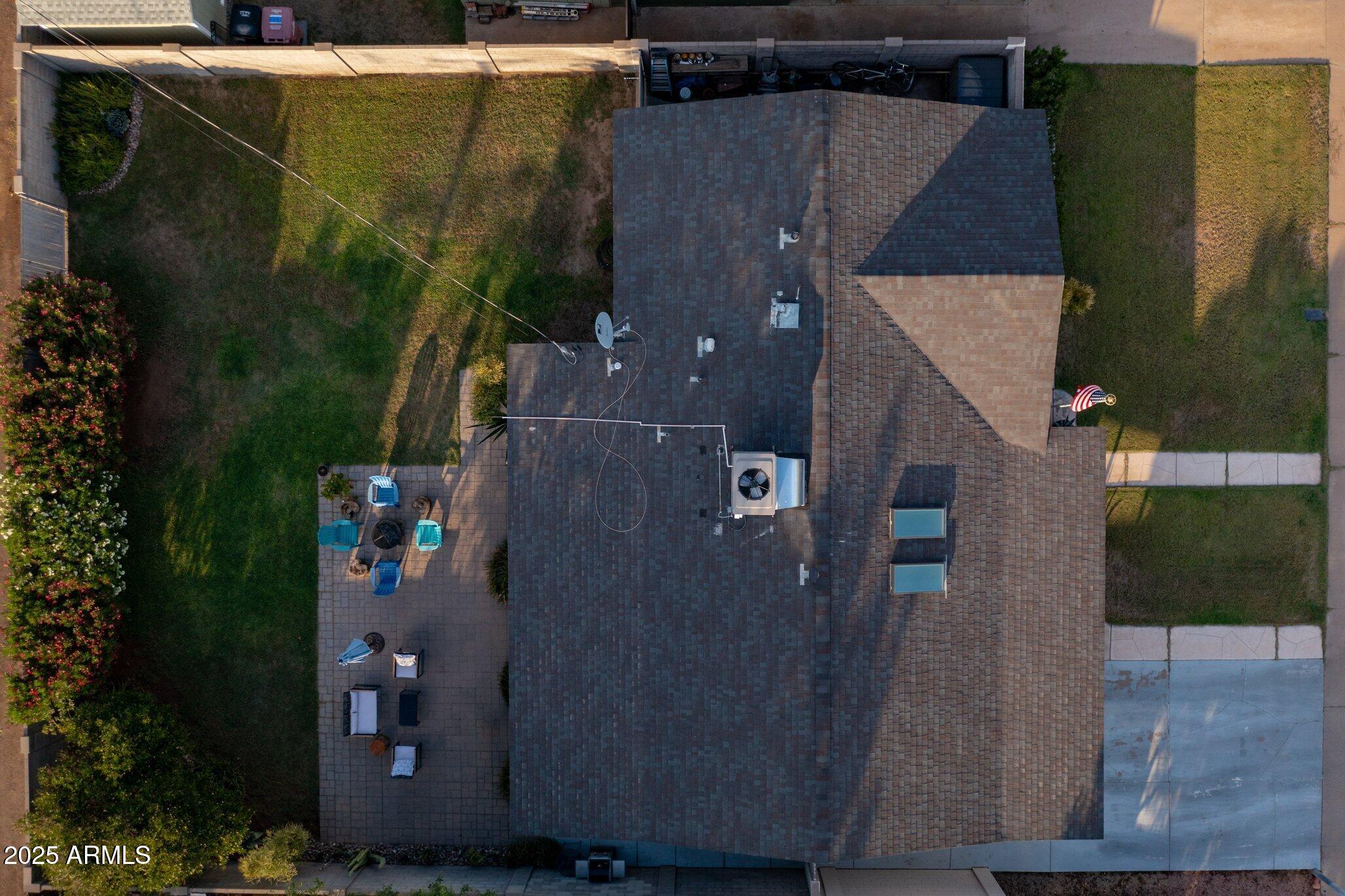 7912 E MORELAND Street