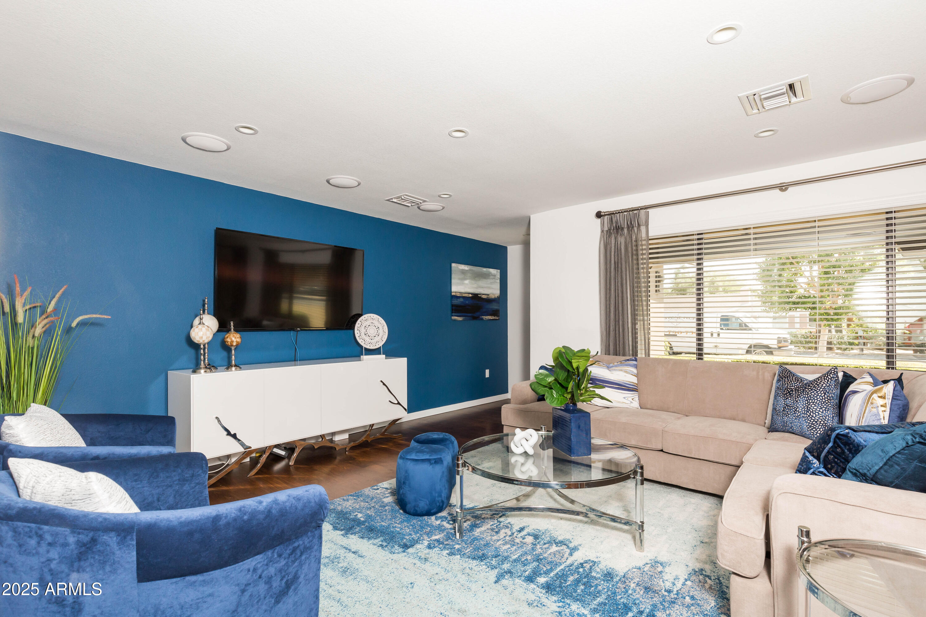 6924 E MARIPOSA Drive, Scottsdale