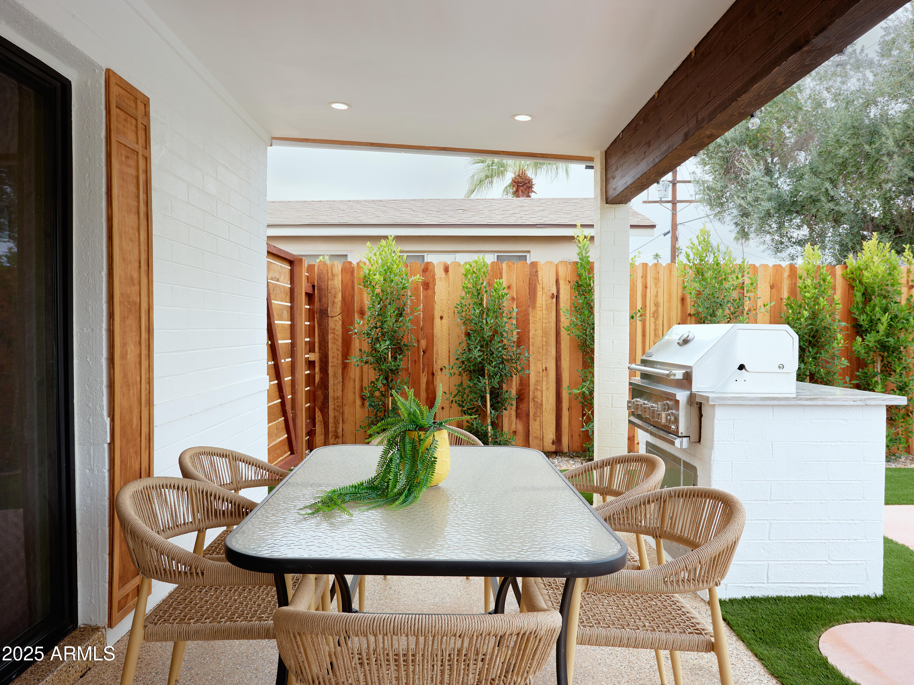 7320 E LATHAM Street