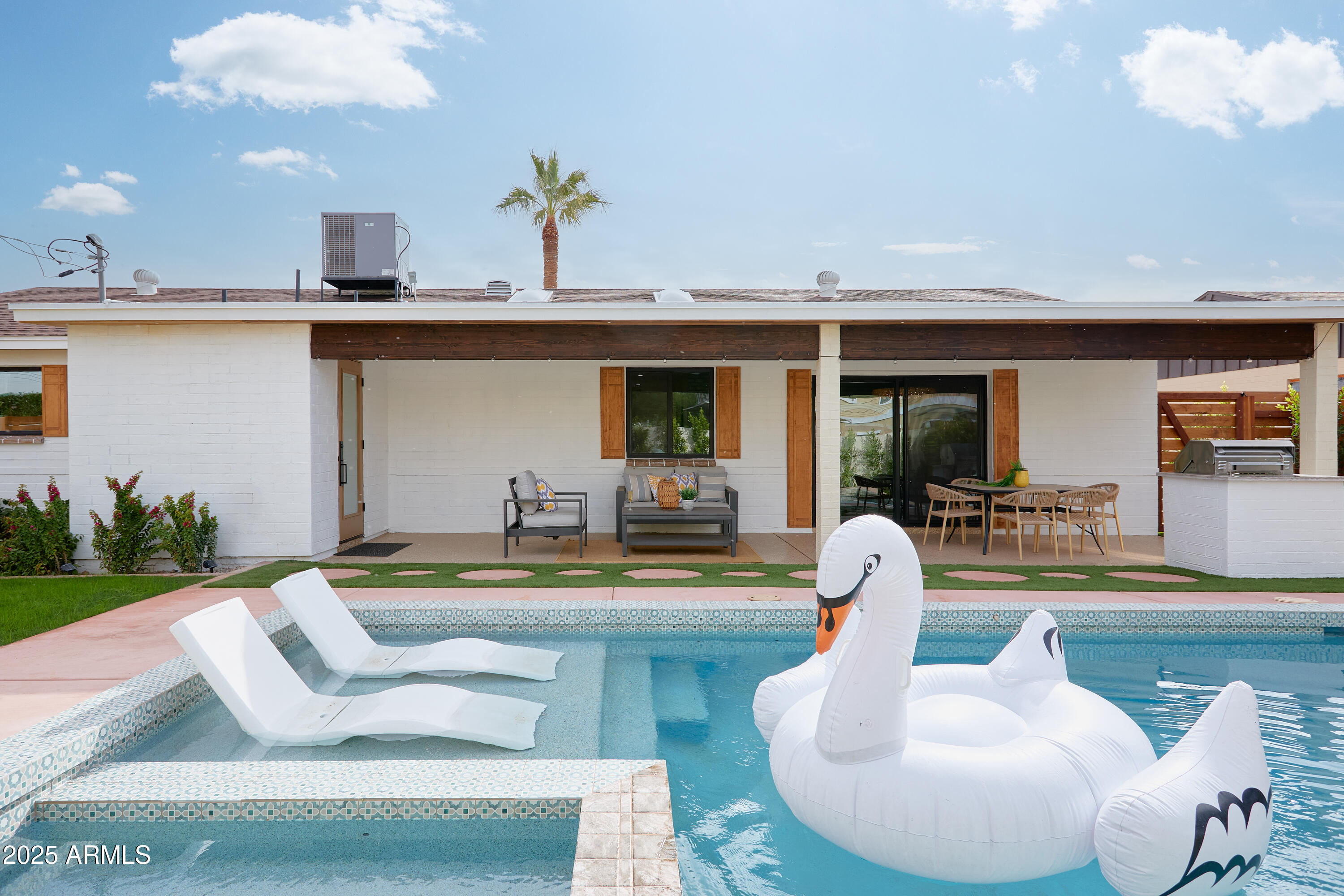 7320 E LATHAM Street